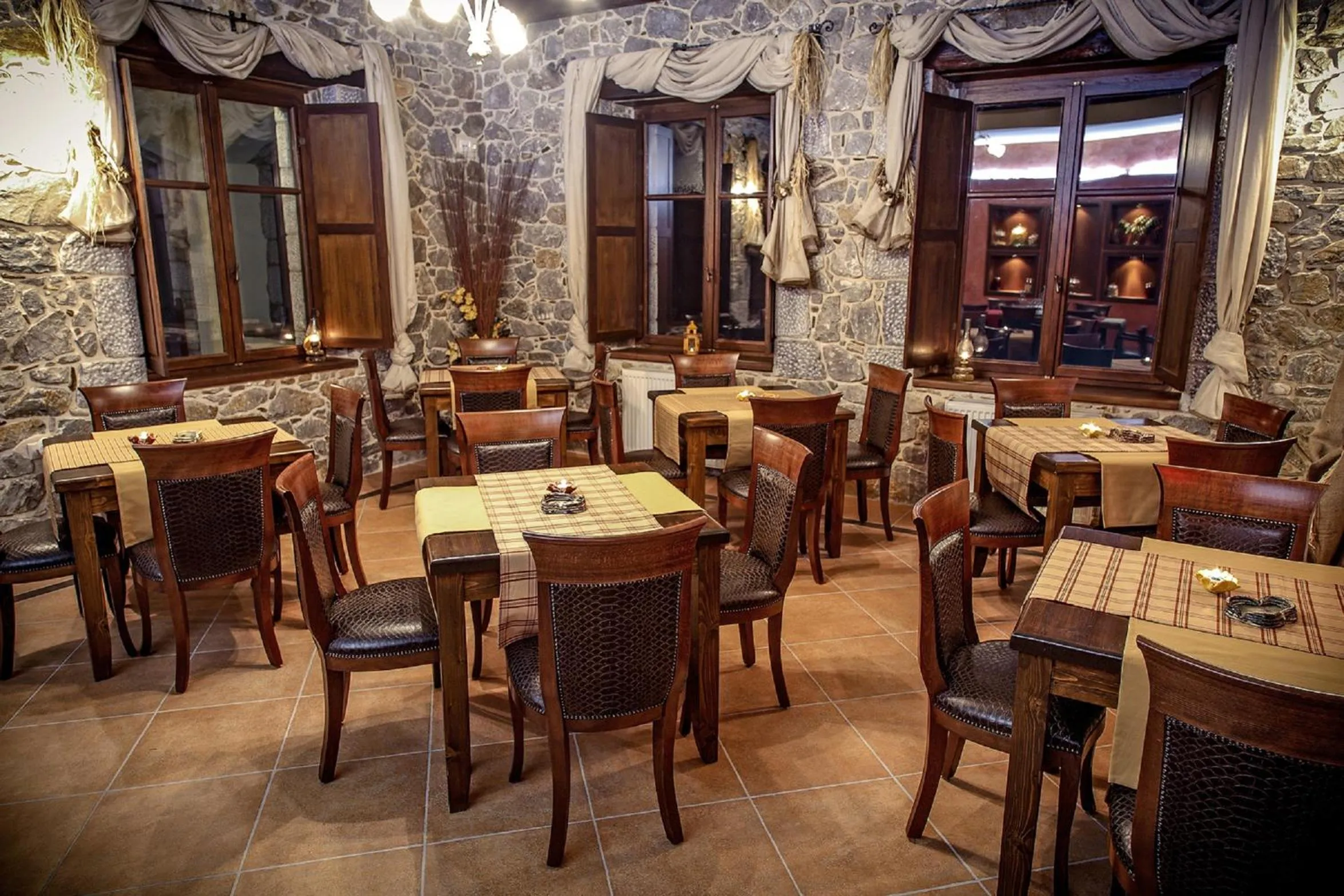 Restaurant/places to eat in Ξενώνας Ουρανογείτων