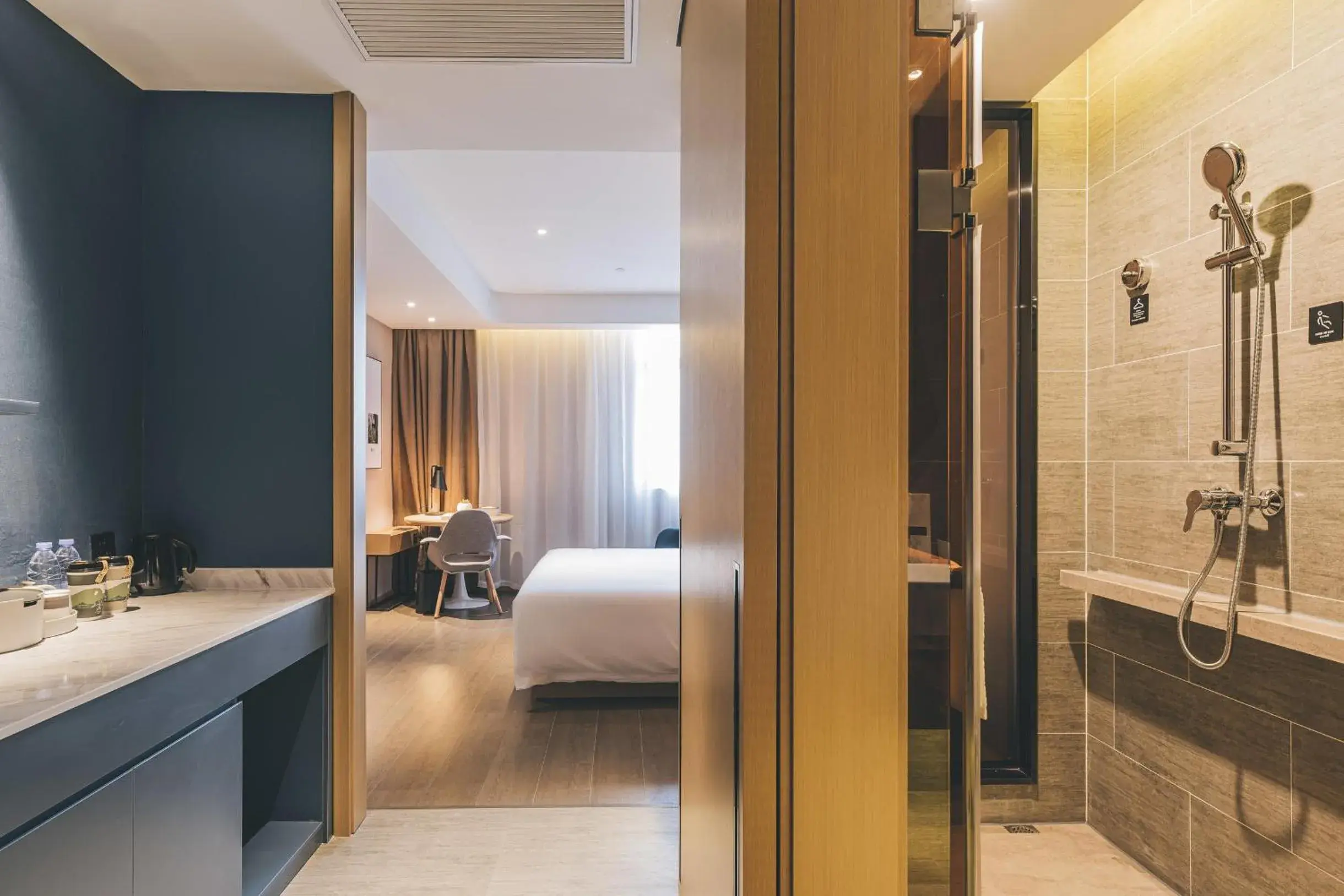 Bed in Atour Hotel Ningbo Jishi Harbor Outlets Bed in Atour Hotel Ningbo Jishi Harbor Outlets