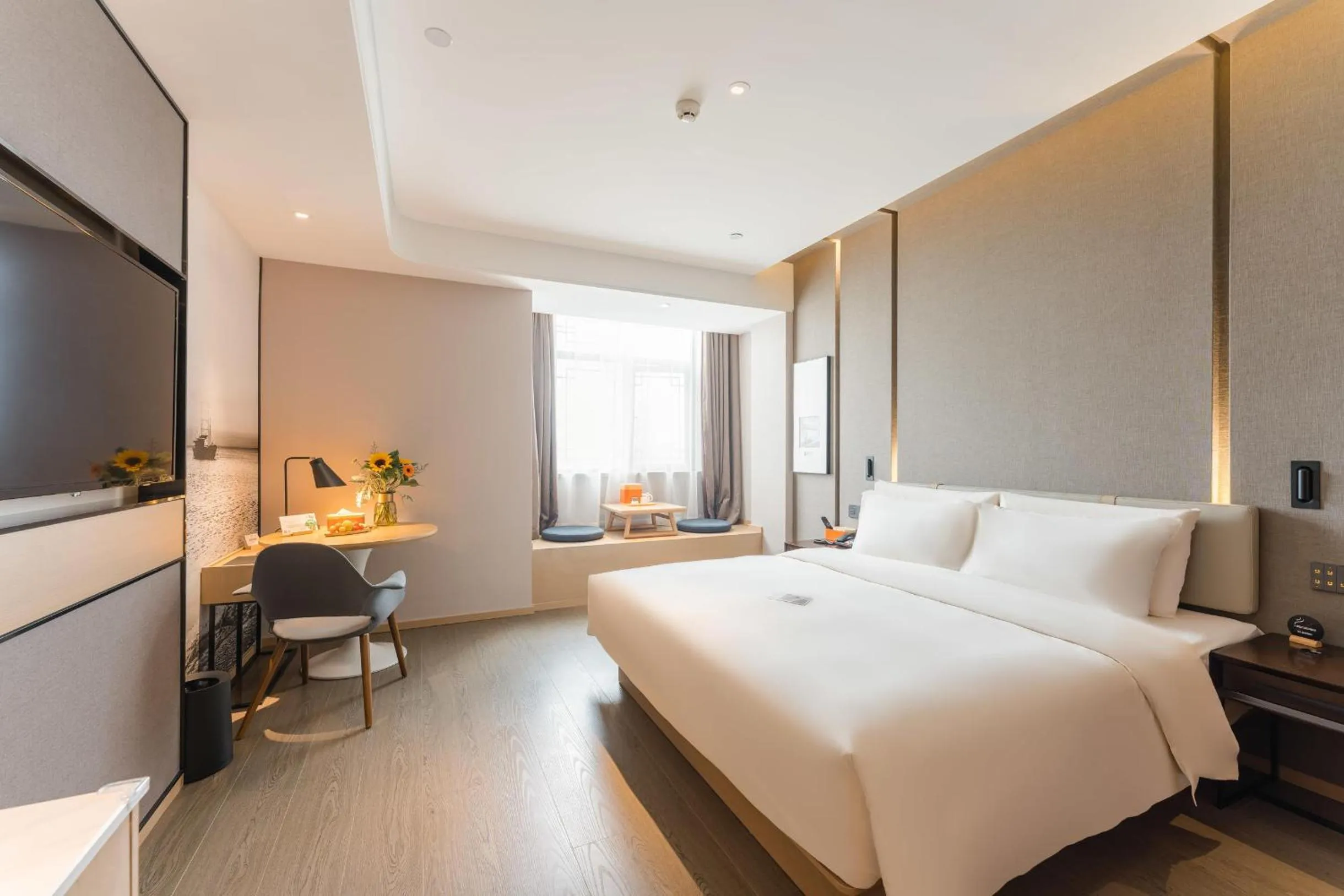 Bed in Atour Hotel Tongxiang Wuzhen