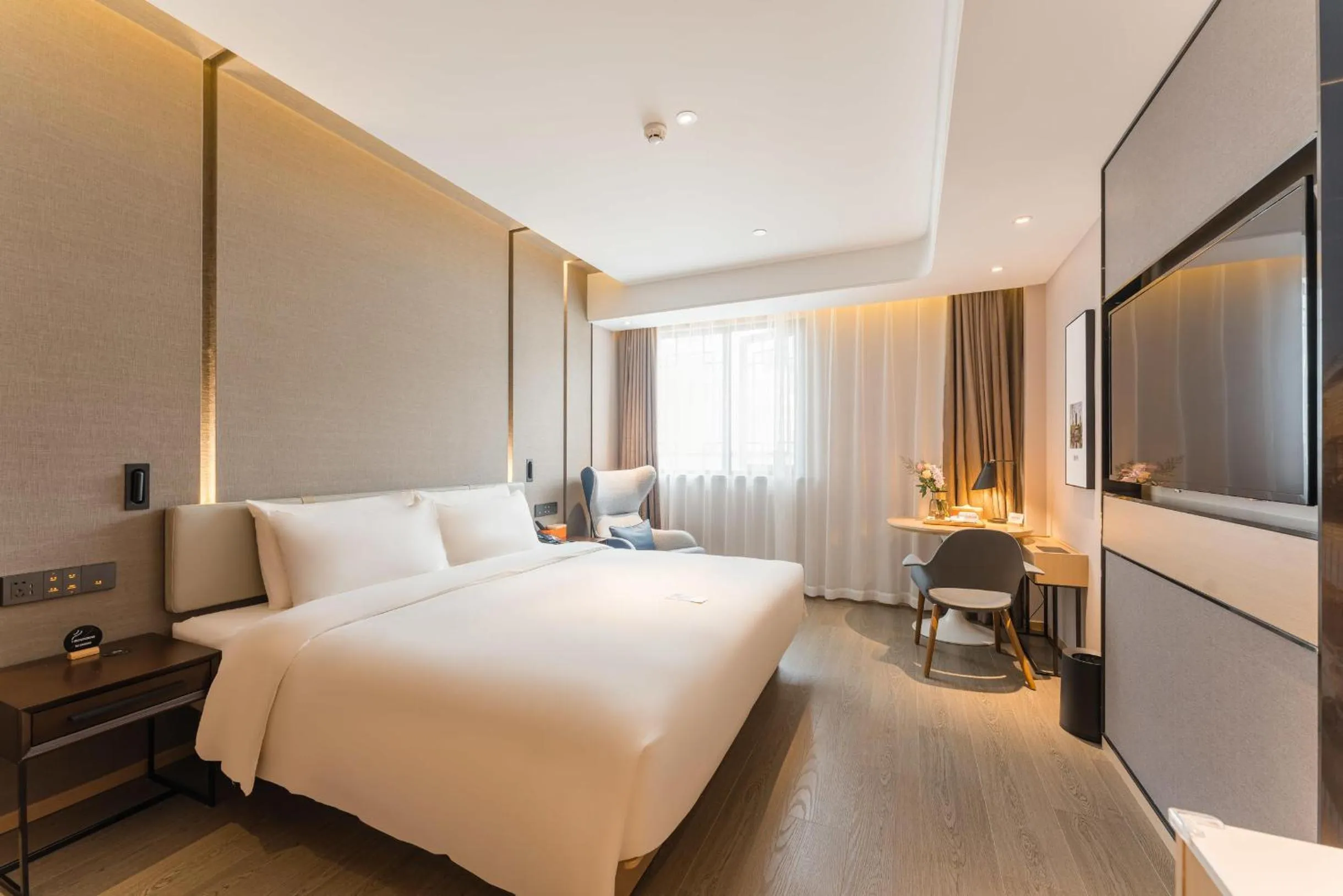Bed in Atour Hotel Tongxiang Wuzhen