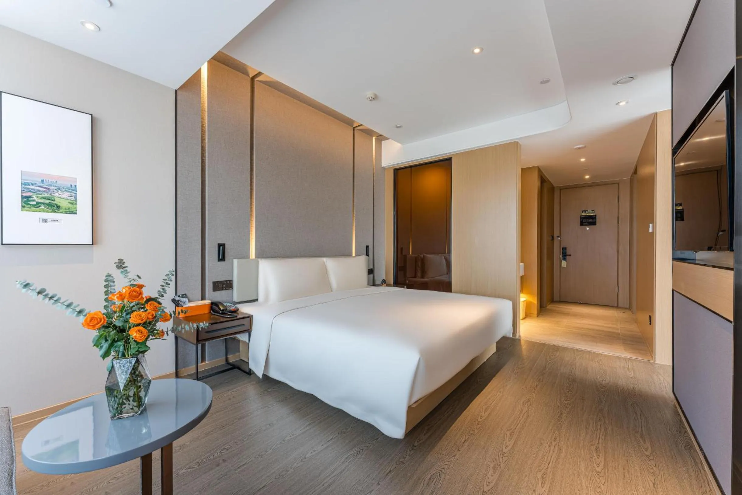 Photo of the whole room, Bed in Atour Hotel Yiwu International Trade Transportation Center