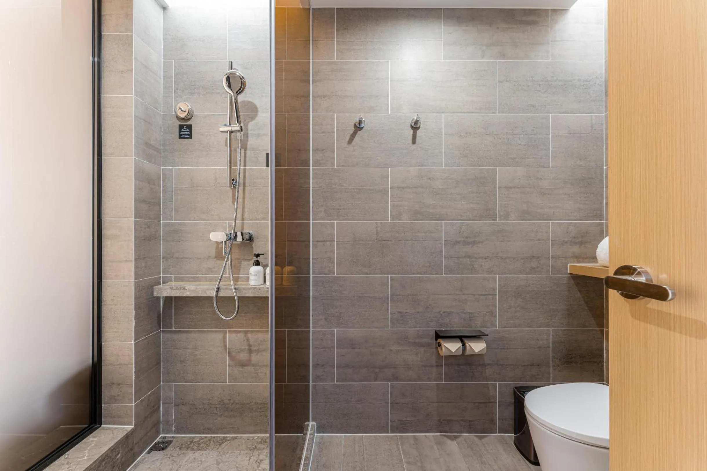 Atour Hotel Yiwu International Trade Transportation Center