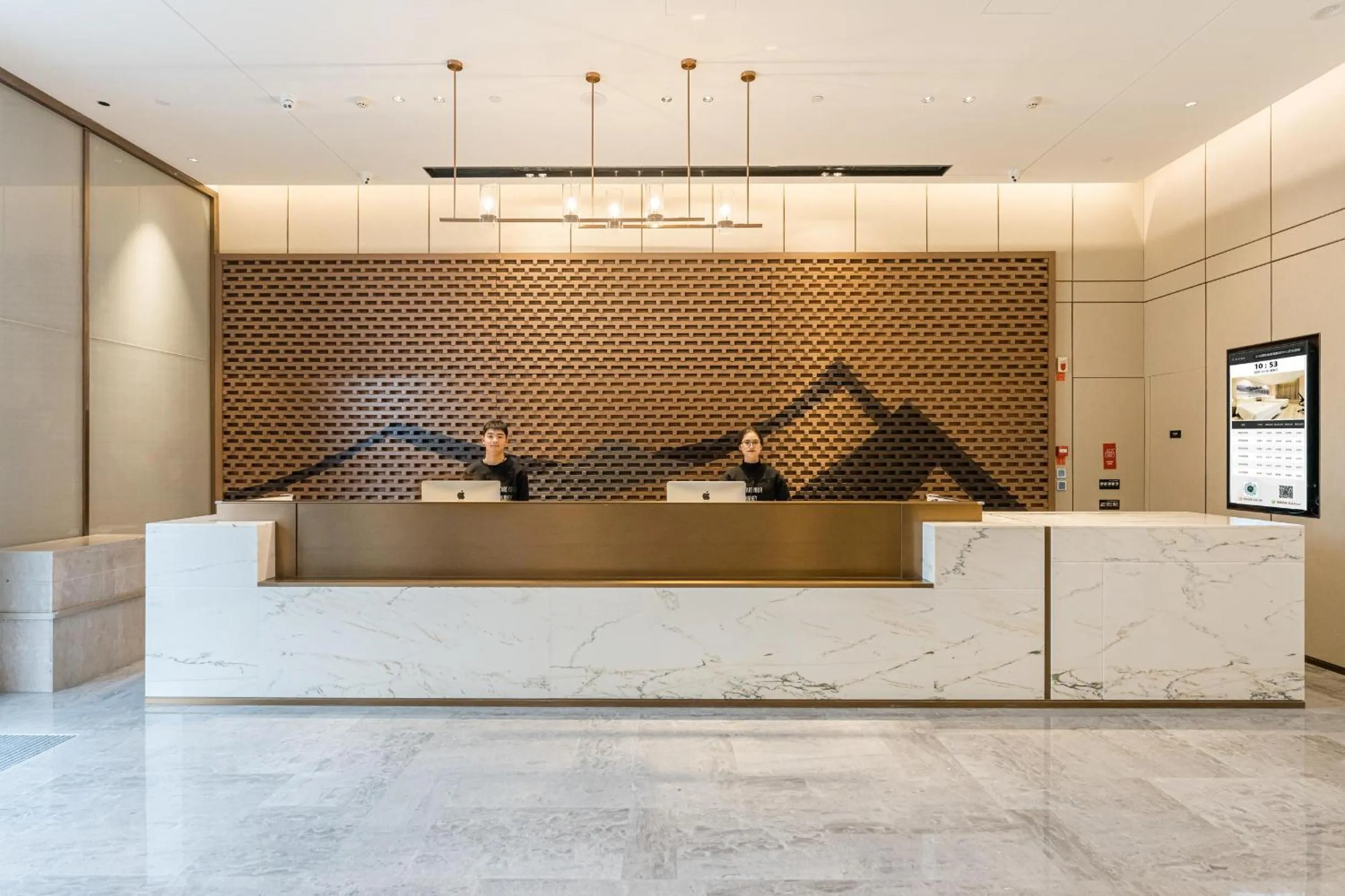 Atour Hotel Yiwu International Trade Transportation Center