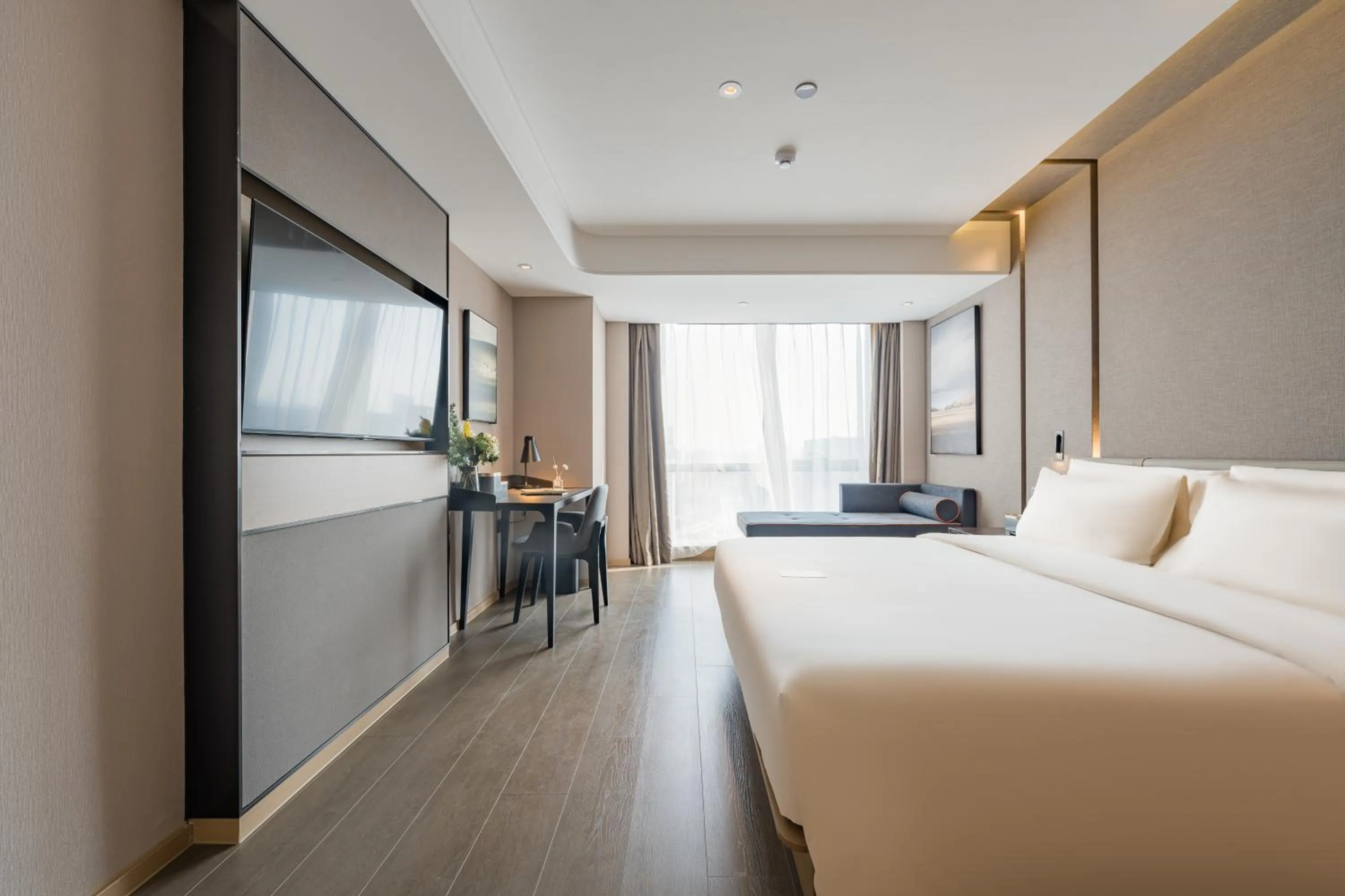 Photo of the whole room, Bed in Atour Hotel Hefei USTC Huangshan Road