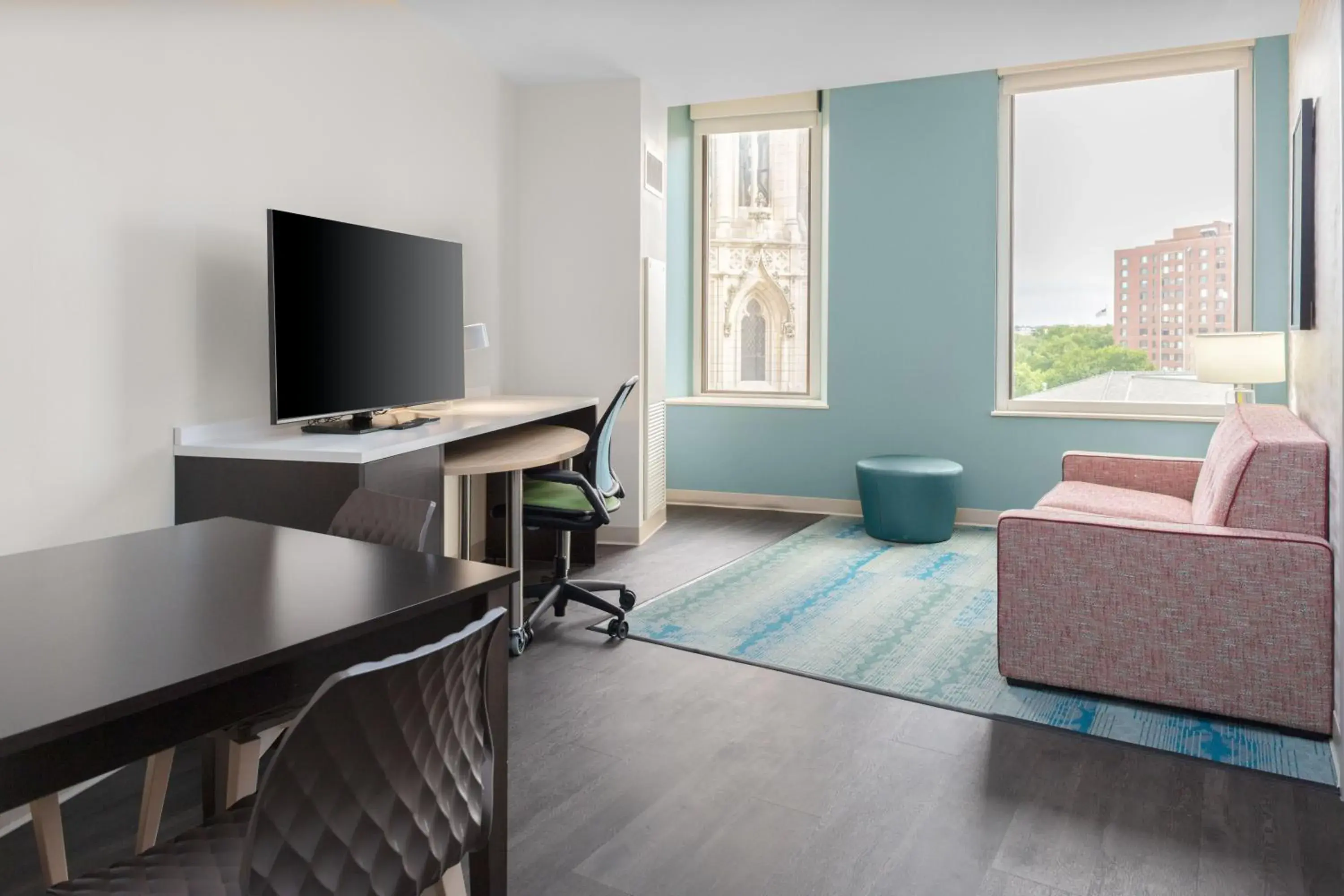 Queen Suite with Roll-In Shower - Mobility and Hearing Access/Non-Smoking in Home2 Suites By Hilton St Louis Downtown Queen Suite with Roll-In Shower - Mobility and Hearing Access/Non-Smoking in Home2 Suites By Hilton St Louis Downtown