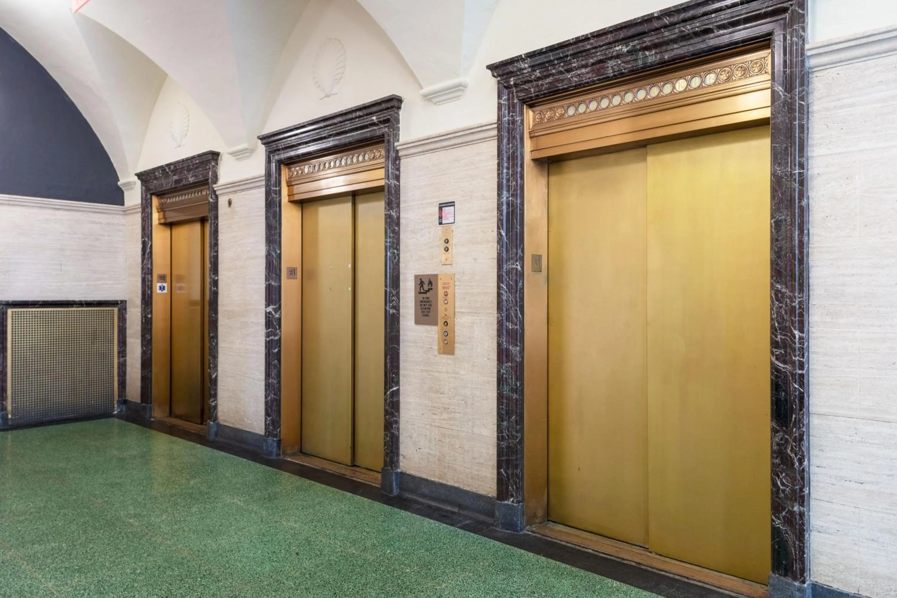 Property building in Tru By Hilton St Louis Downtown Mo