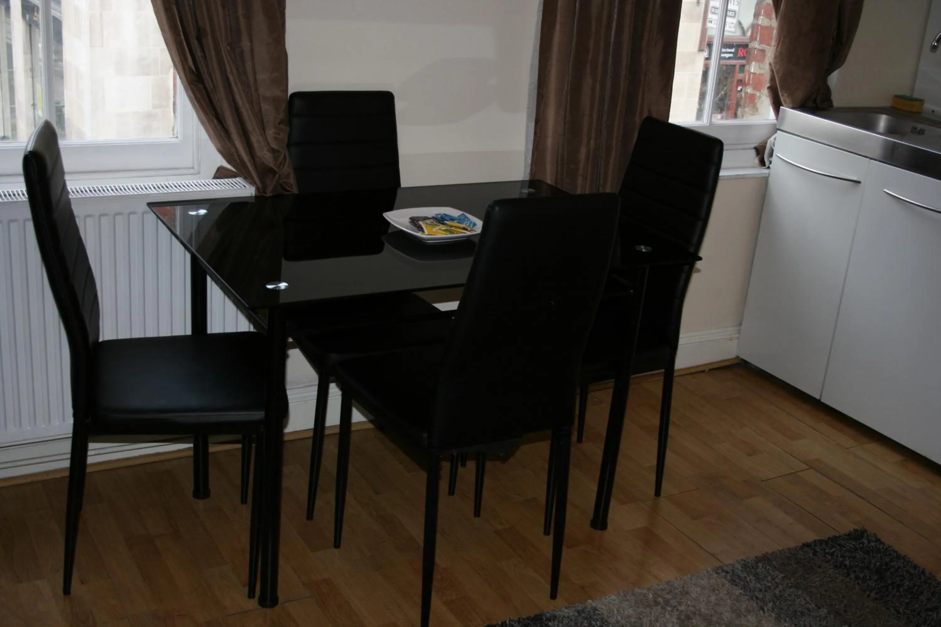 One-Bedroom Apartment in Mayfair Flat