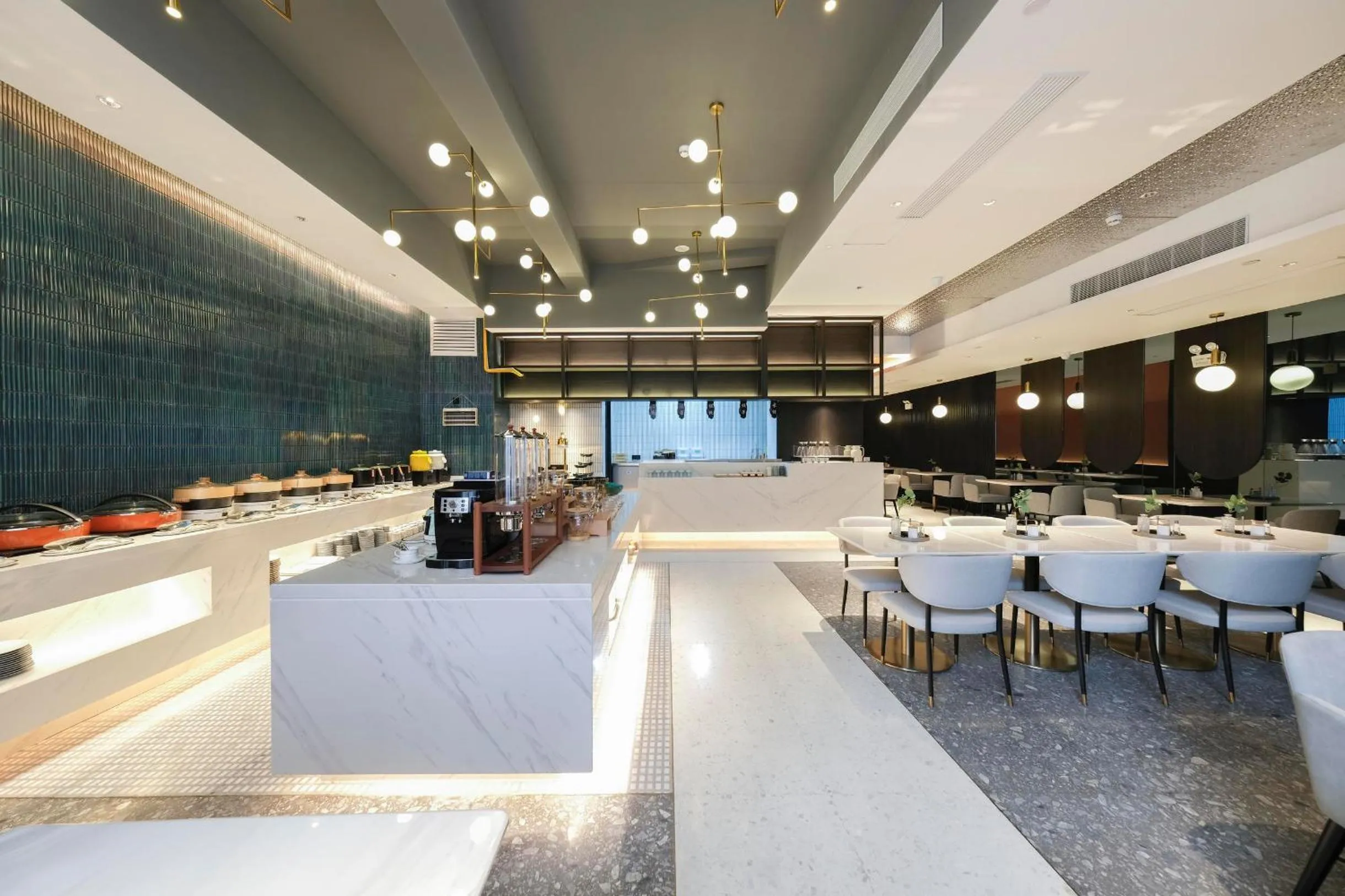 Atour Hotel Luoyang Yingtianmen