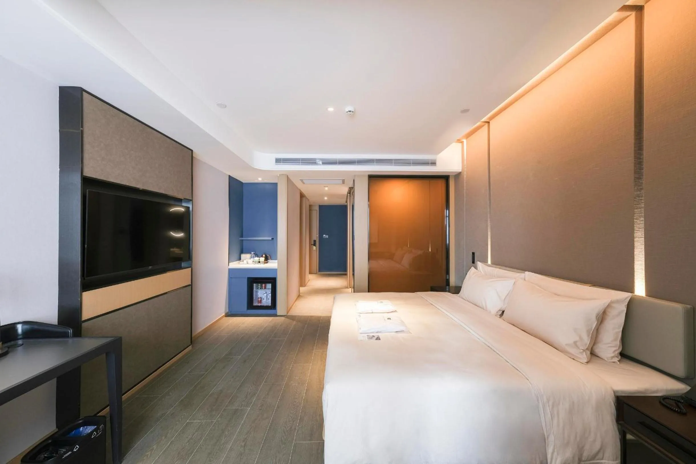 Bed in Atour Hotel Luoyang Yingtianmen