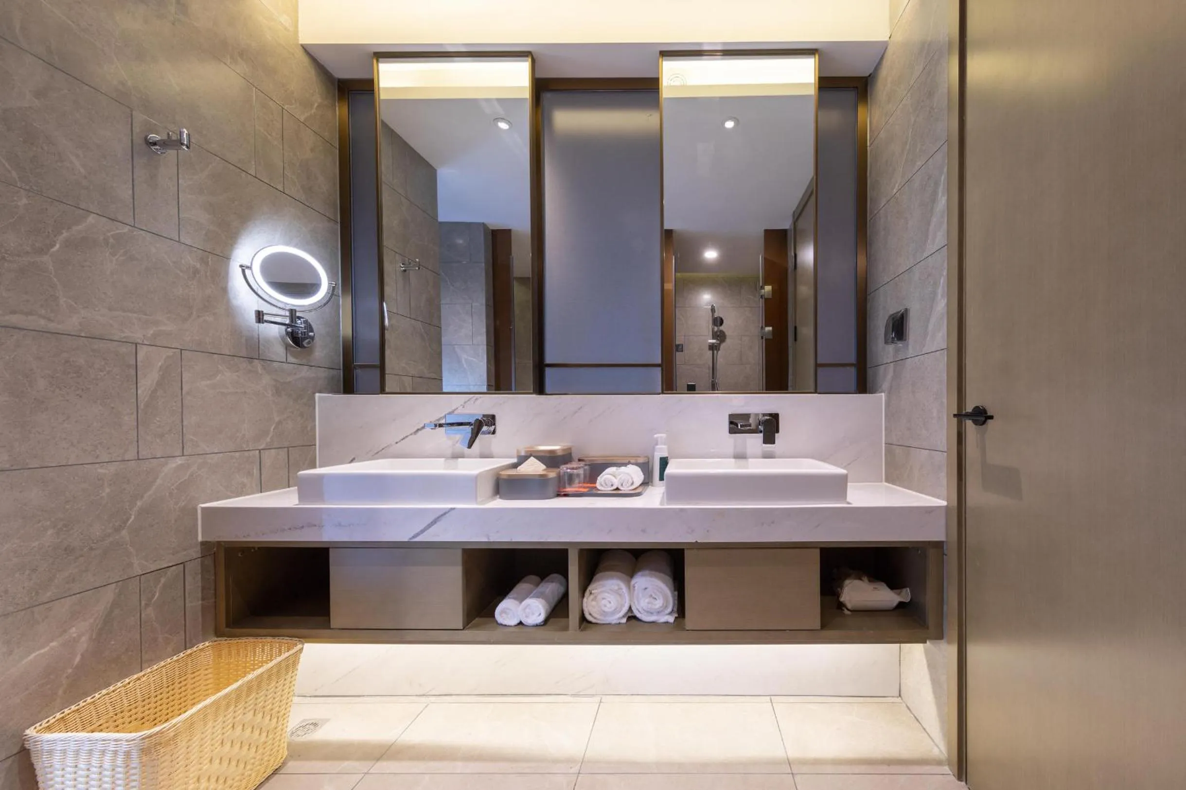 Atour S Hotel Wuhan Chuhehanjie