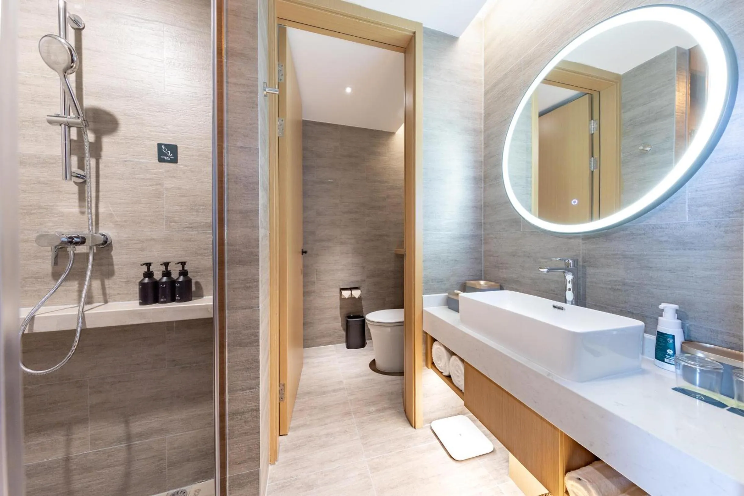 Atour Hotel Wuhan Yellow Crane Tower