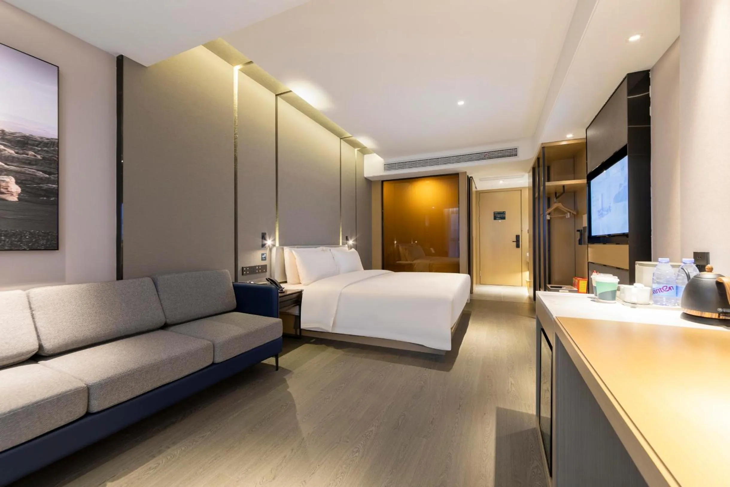 Bed in Atour Hotel Zhangjiajie Tianmen Mountain Cableway