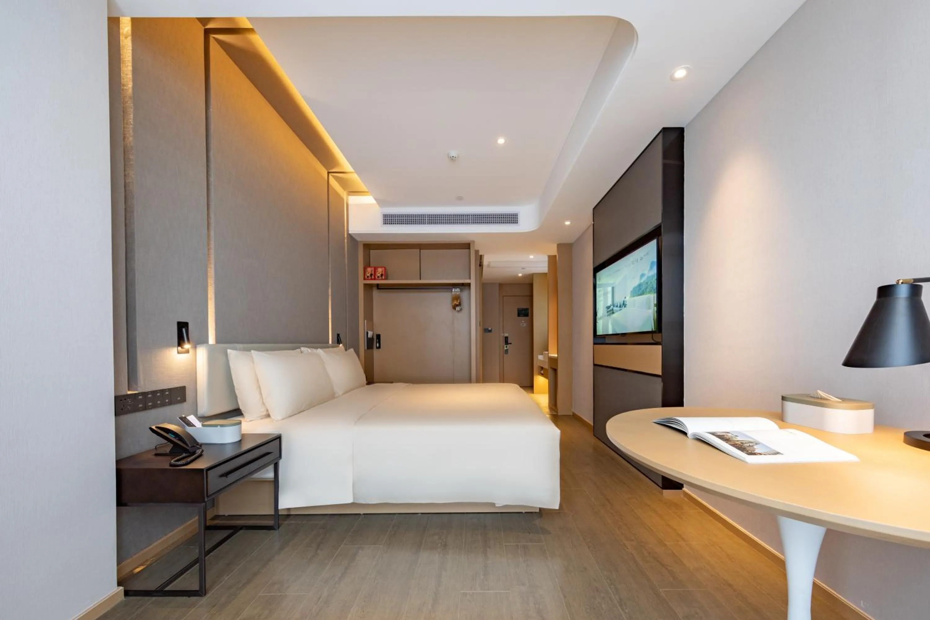 Bedroom, Bed in Atour Hotel Guangzhou Liwan District Jiaokou