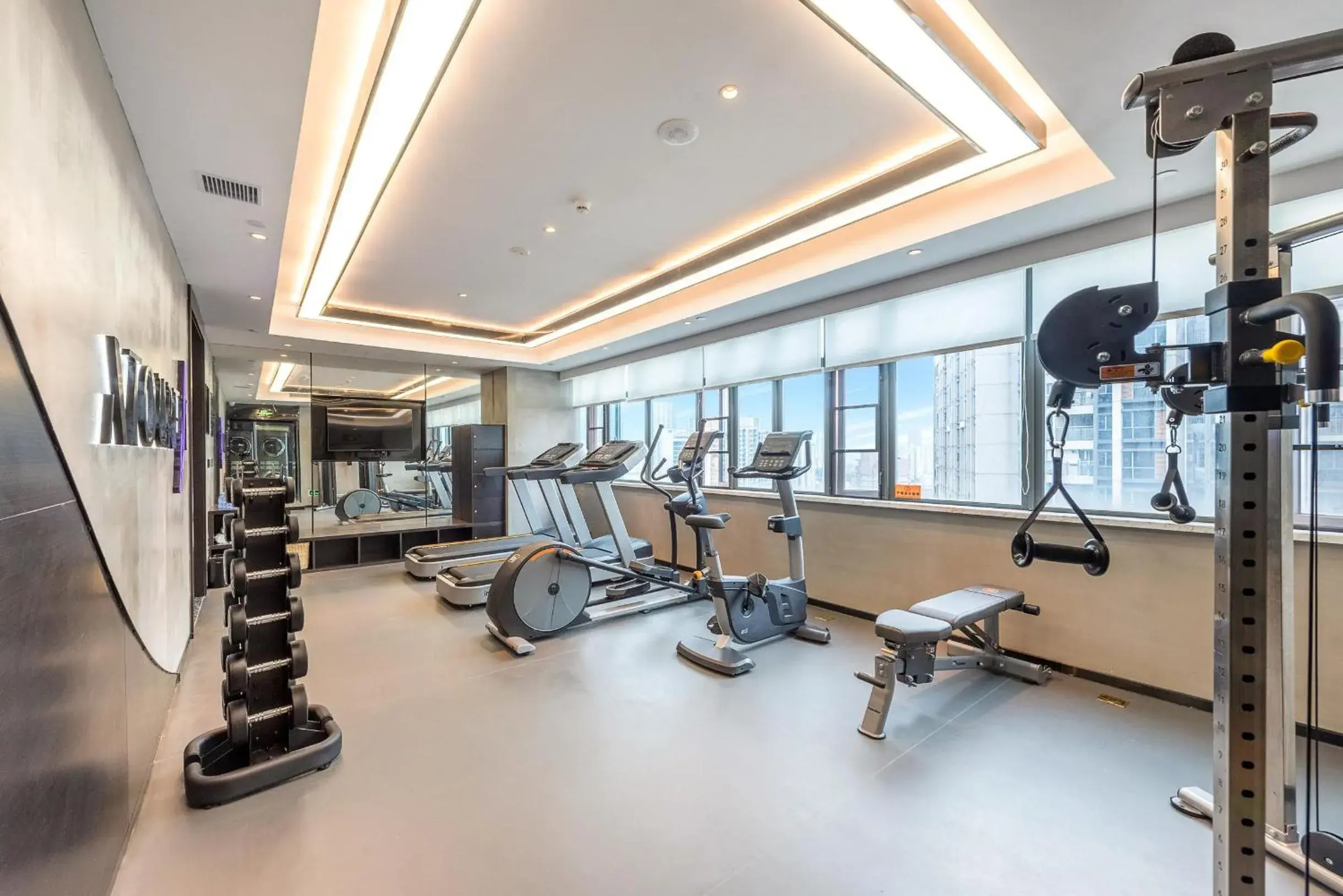 Fitness centre/facilities in Atour S Hotel Shenzhen Futian Port Fitness centre/facilities in Atour S Hotel Shenzhen Futian Port
