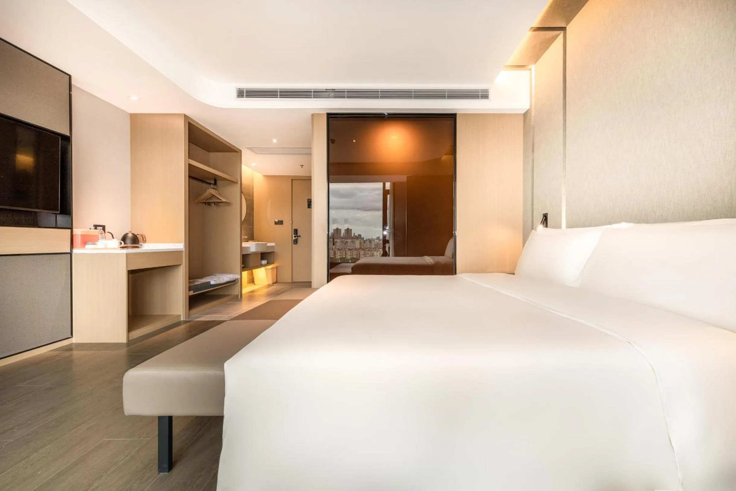 Bed in Atour Hotel Zhuhai Gongbei Fuhuali