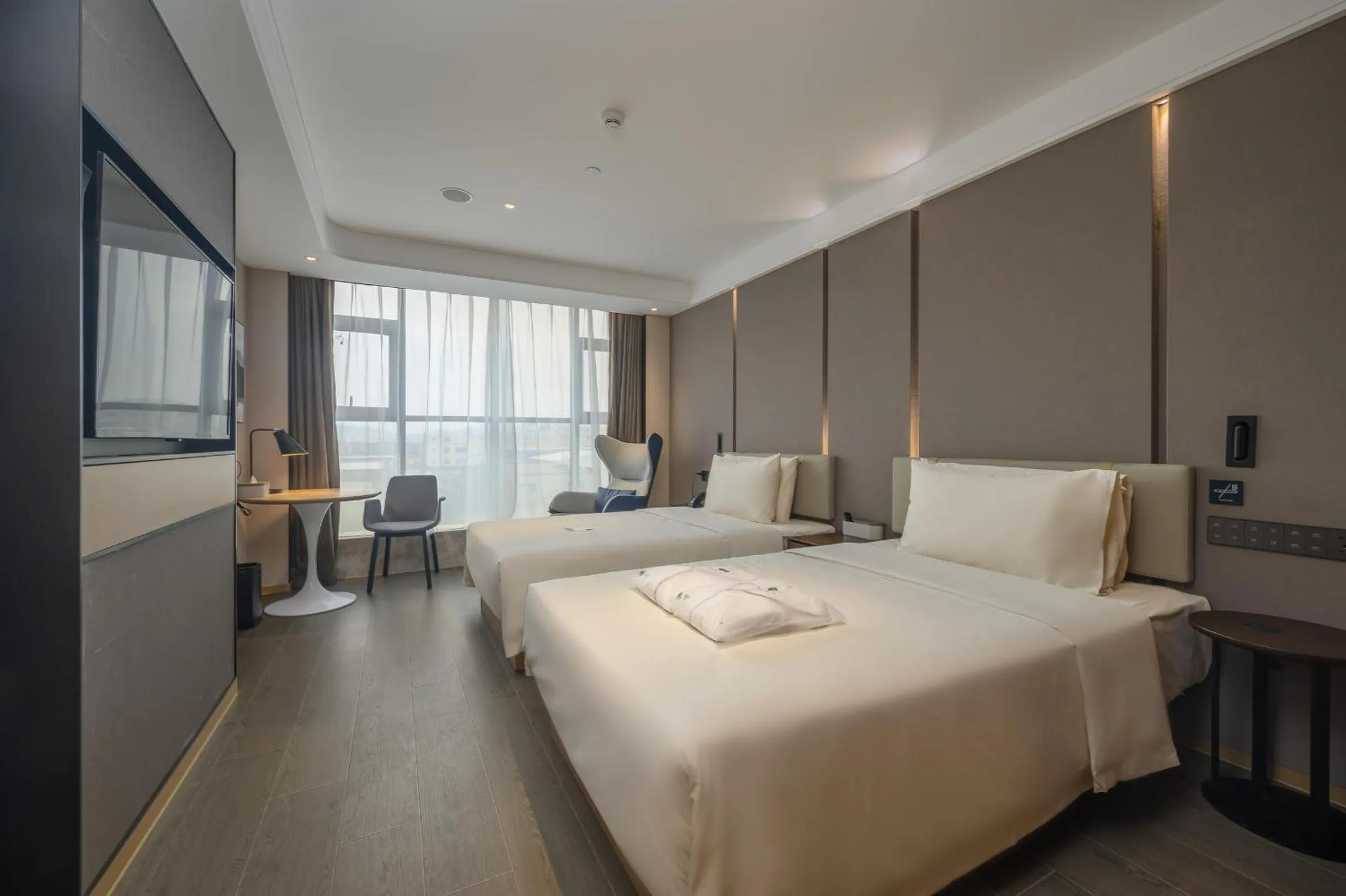 Atour Hotel Dongguan Songhan Lake