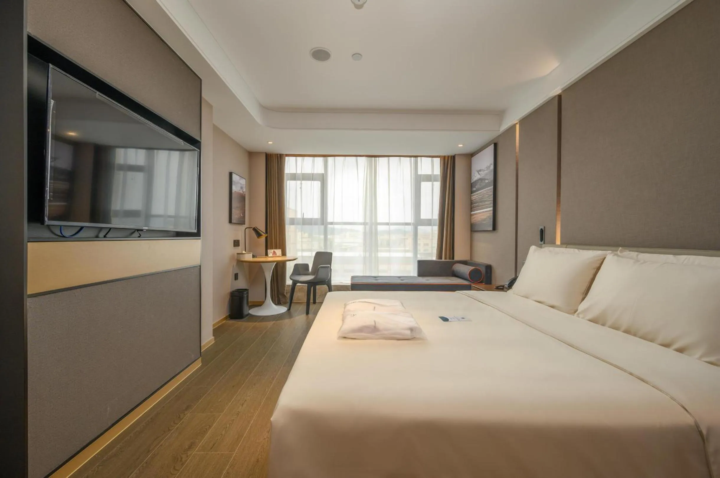 Atour Hotel Dongguan Songhan Lake