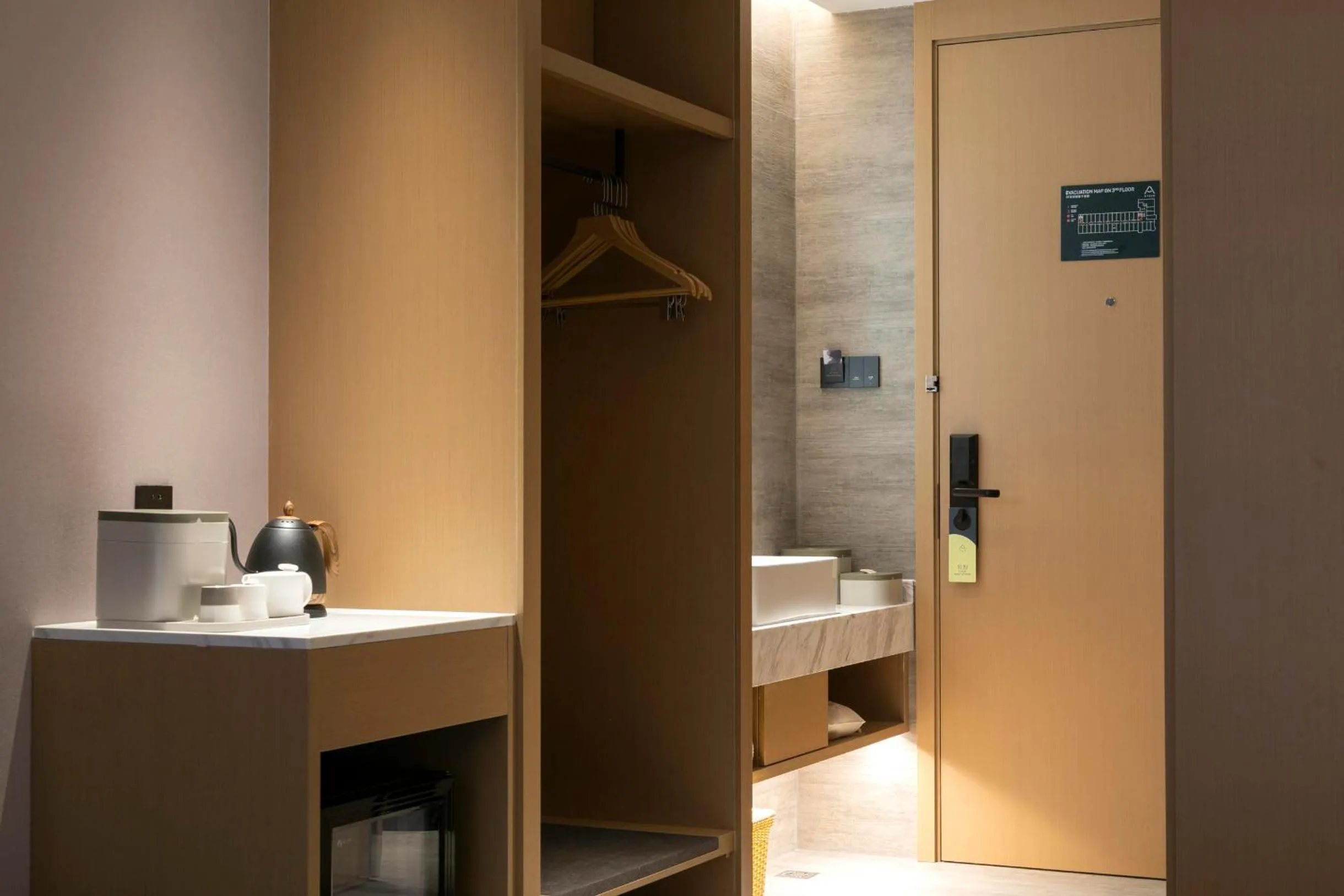 Atour Hotel Guilin Two Rivers and Four Lakes Elephant Trunk Hill