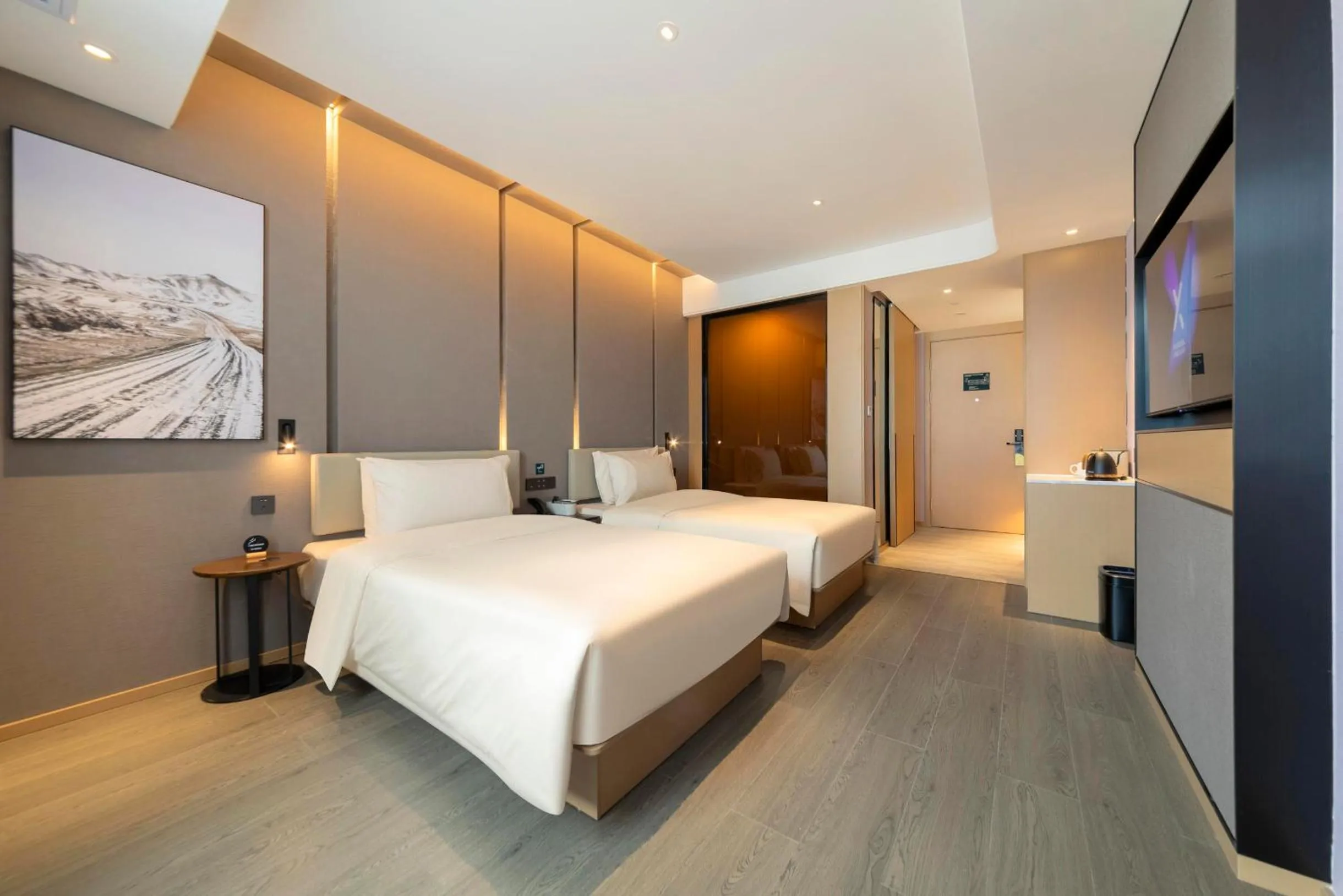 Bed in Atour Hotel Guilin Two Rivers and Four Lakes Elephant Trunk Hill