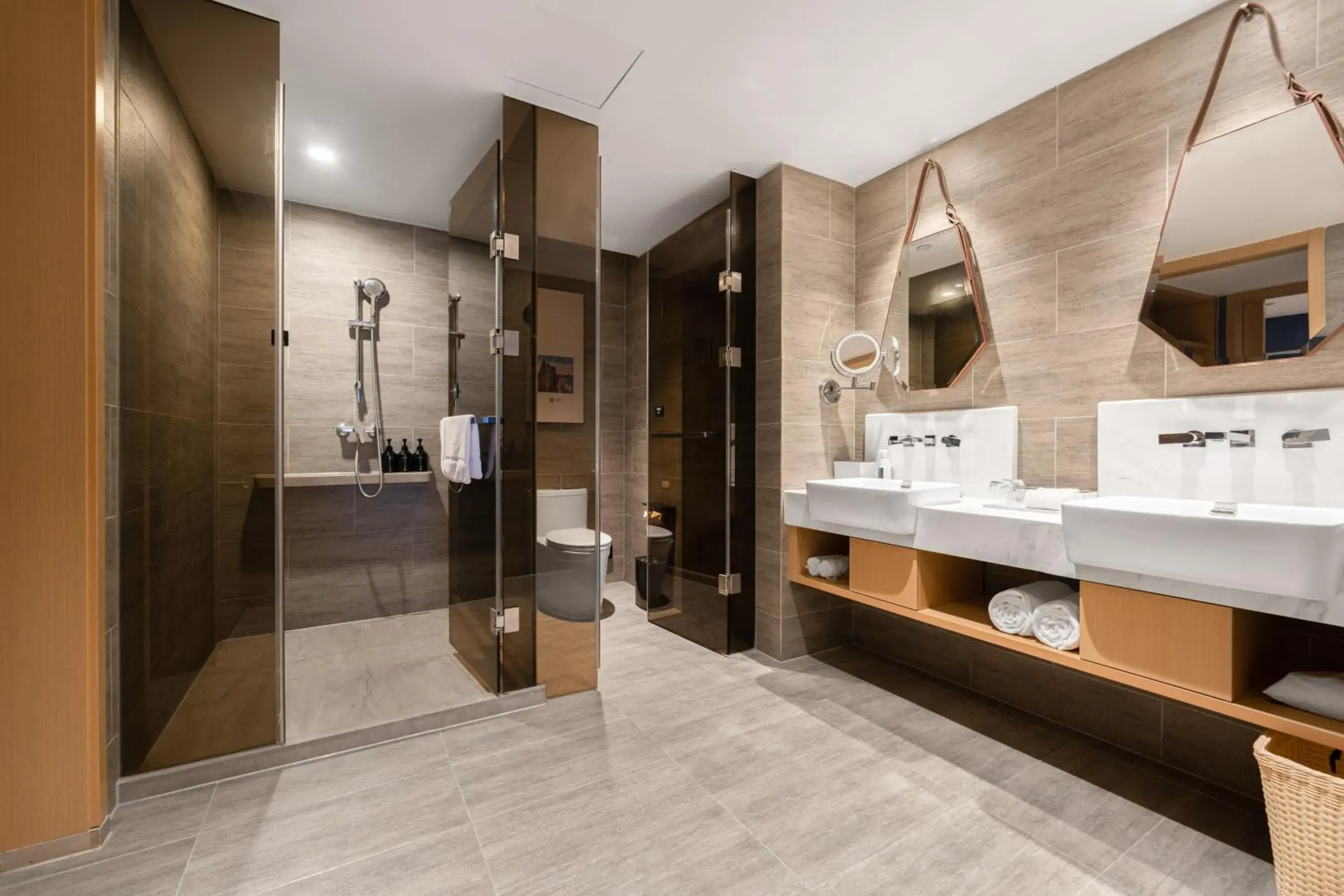 Bathroom in Atour Hotel Chongqing Yongchuan High-Speed Xinglong Lake Bathroom in Atour Hotel Chongqing Yongchuan High-Speed Xinglong Lake