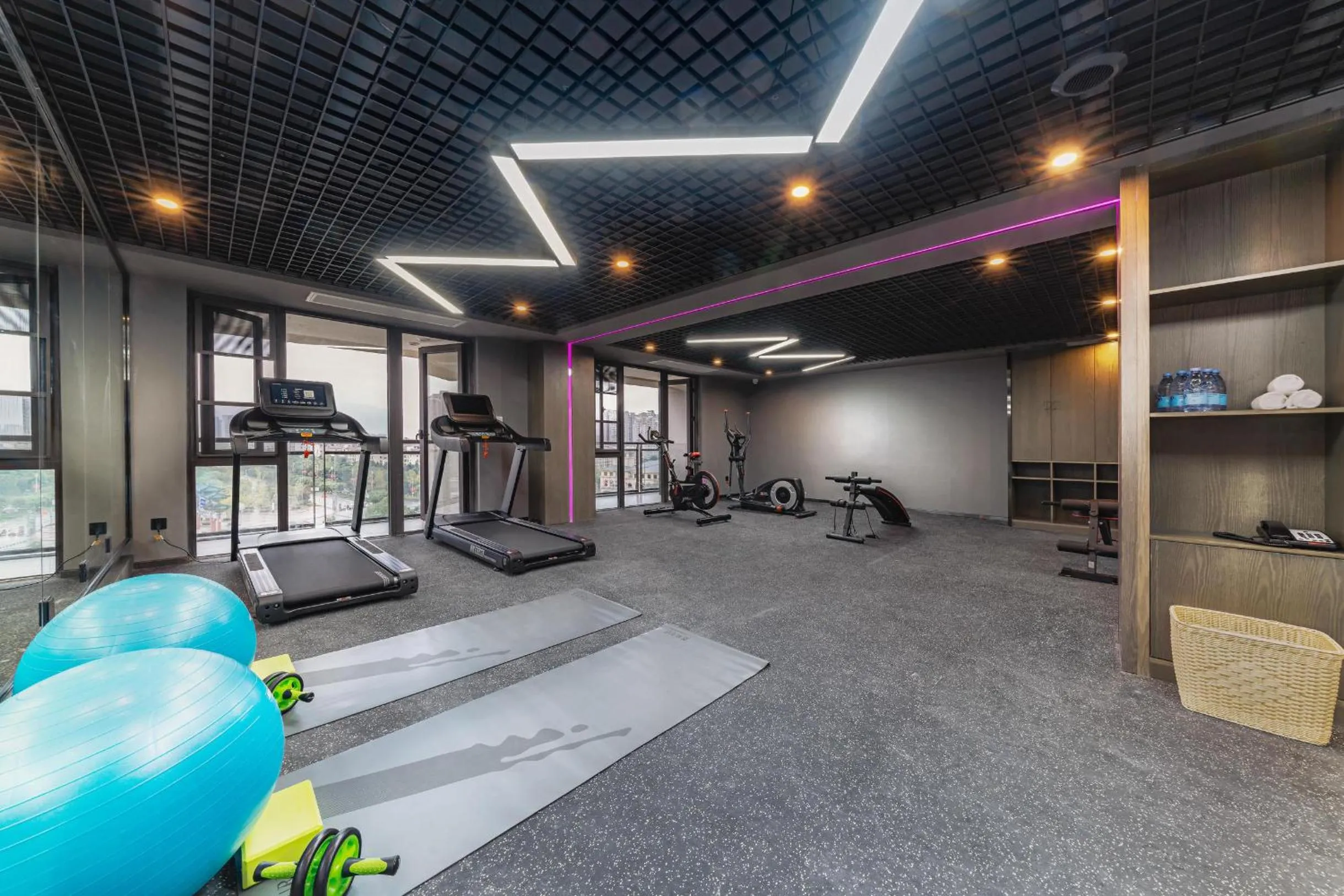 Fitness centre/facilities in Atour Hotel Chongqing Yongchuan High-Speed Xinglong Lake