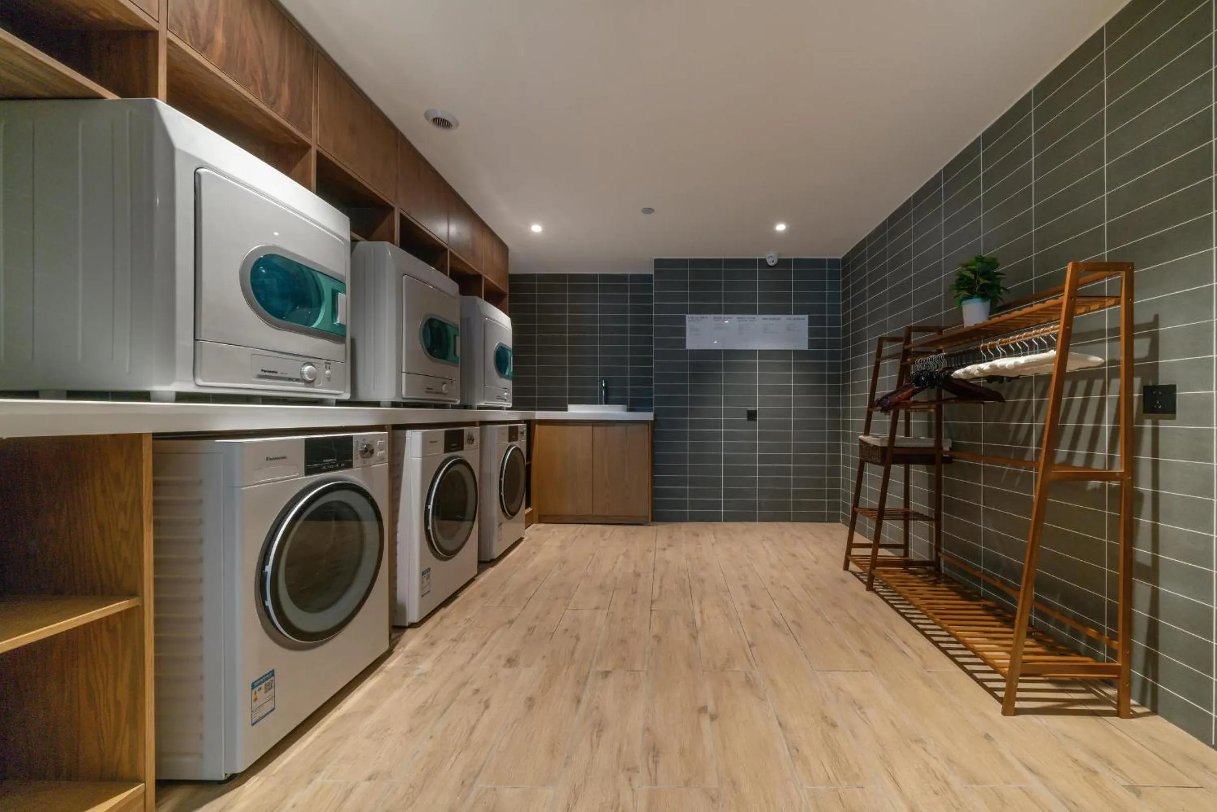 washing machine in Atour Hotel Chongqing Yongchuan High-Speed Xinglong Lake