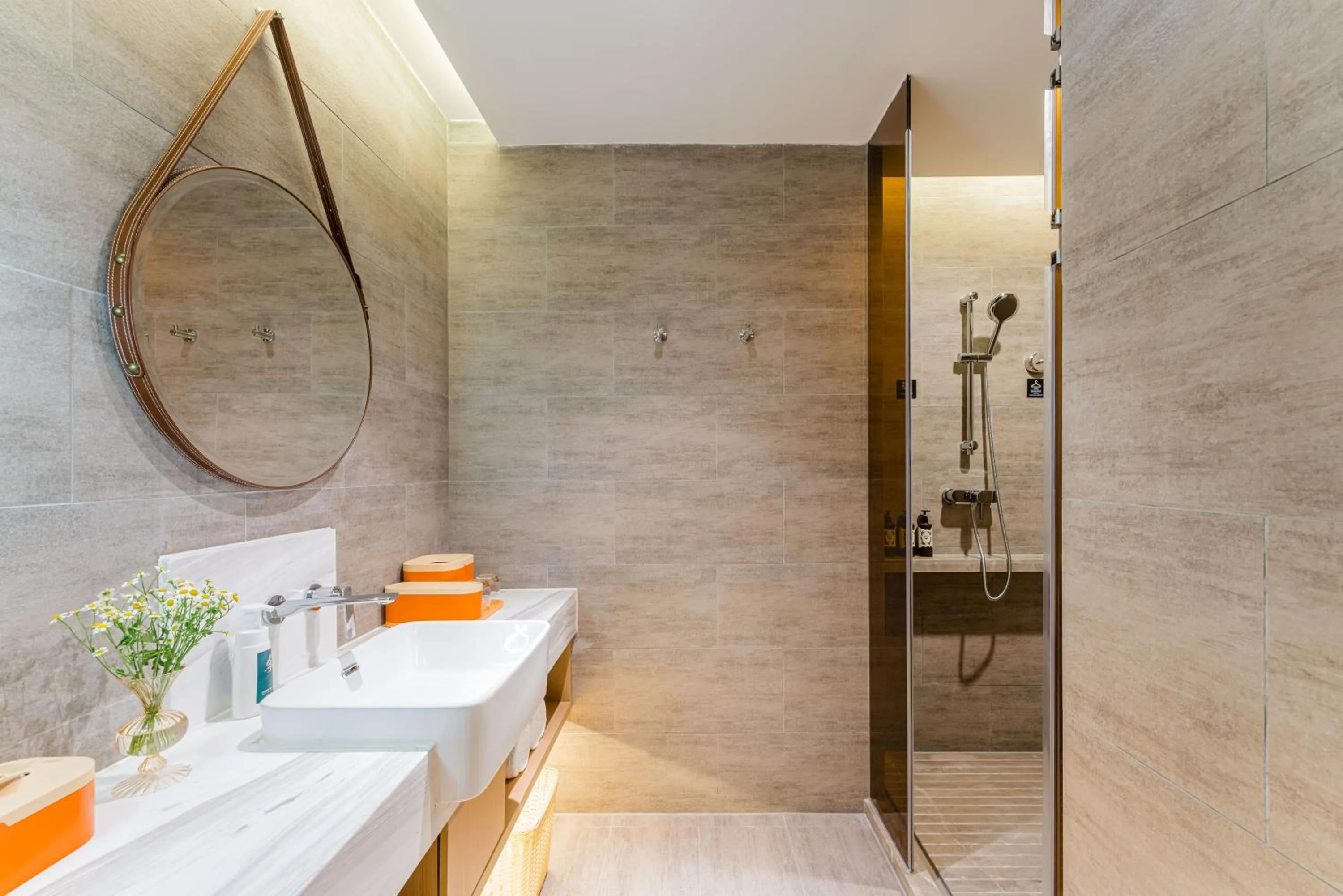 Shower in Atour Hotel Chongqing Nanping Pedestrain Street