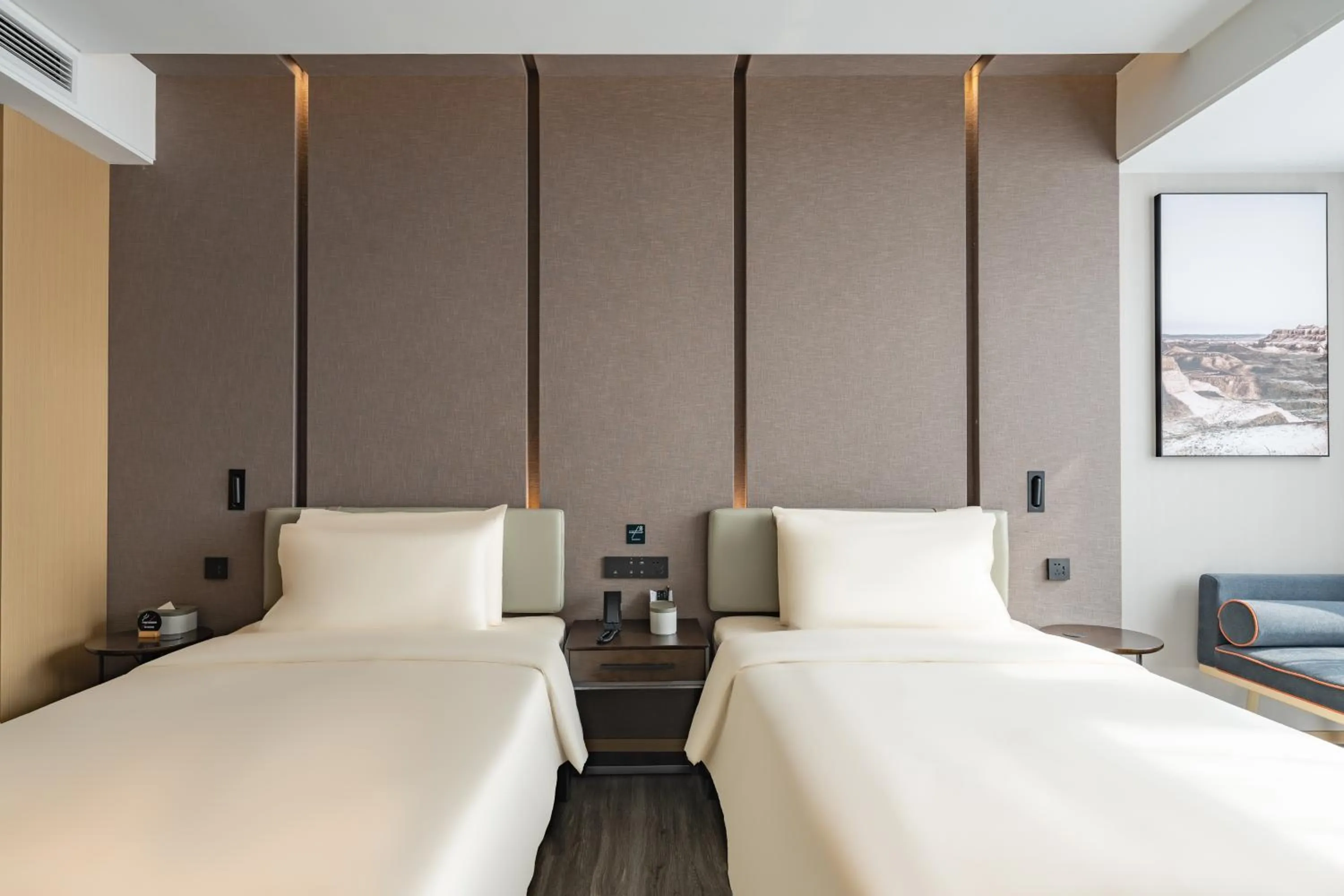 Bed in Atour Hotel Chongqing West Station