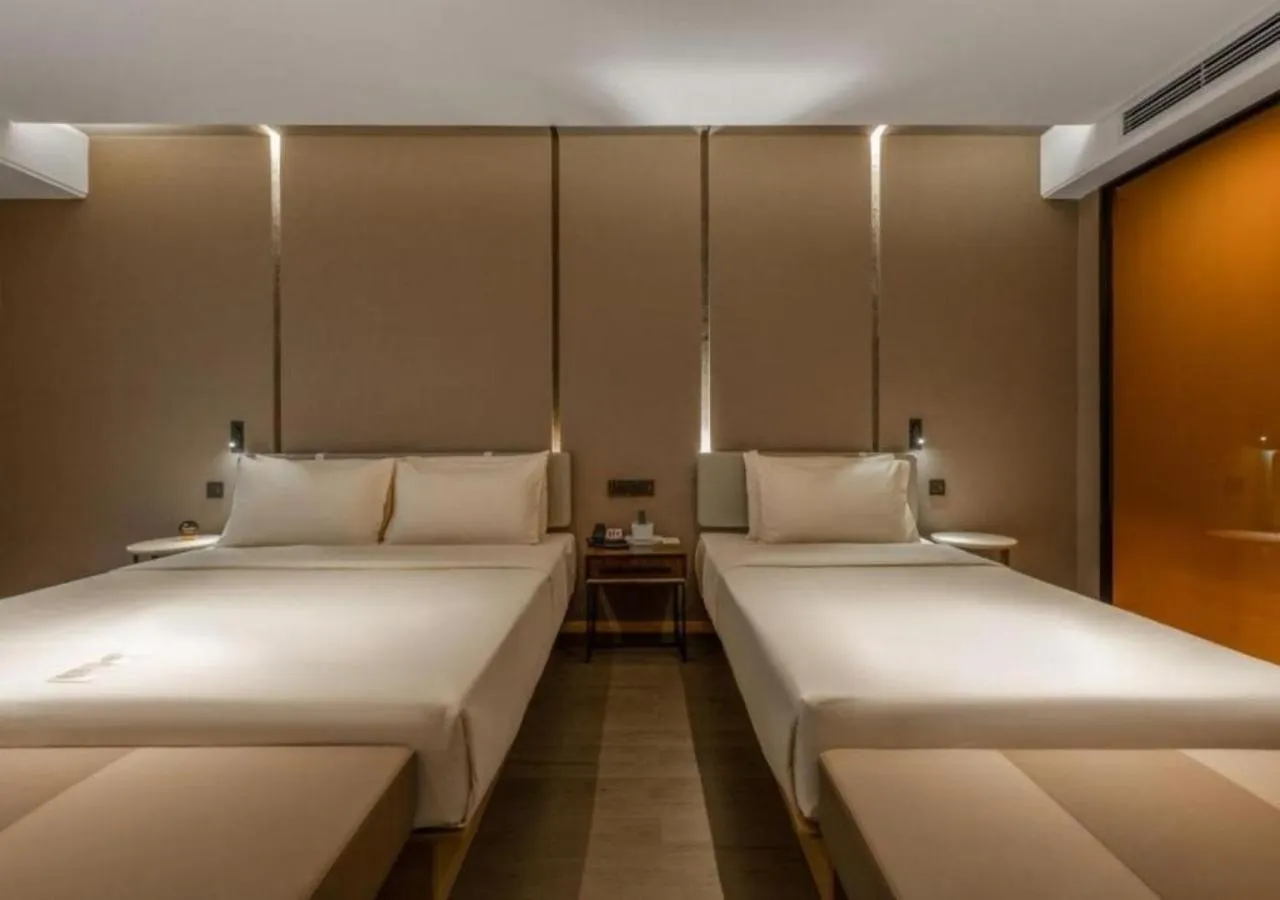 Bed in Atour Hotel Chengdu North Renmin Road