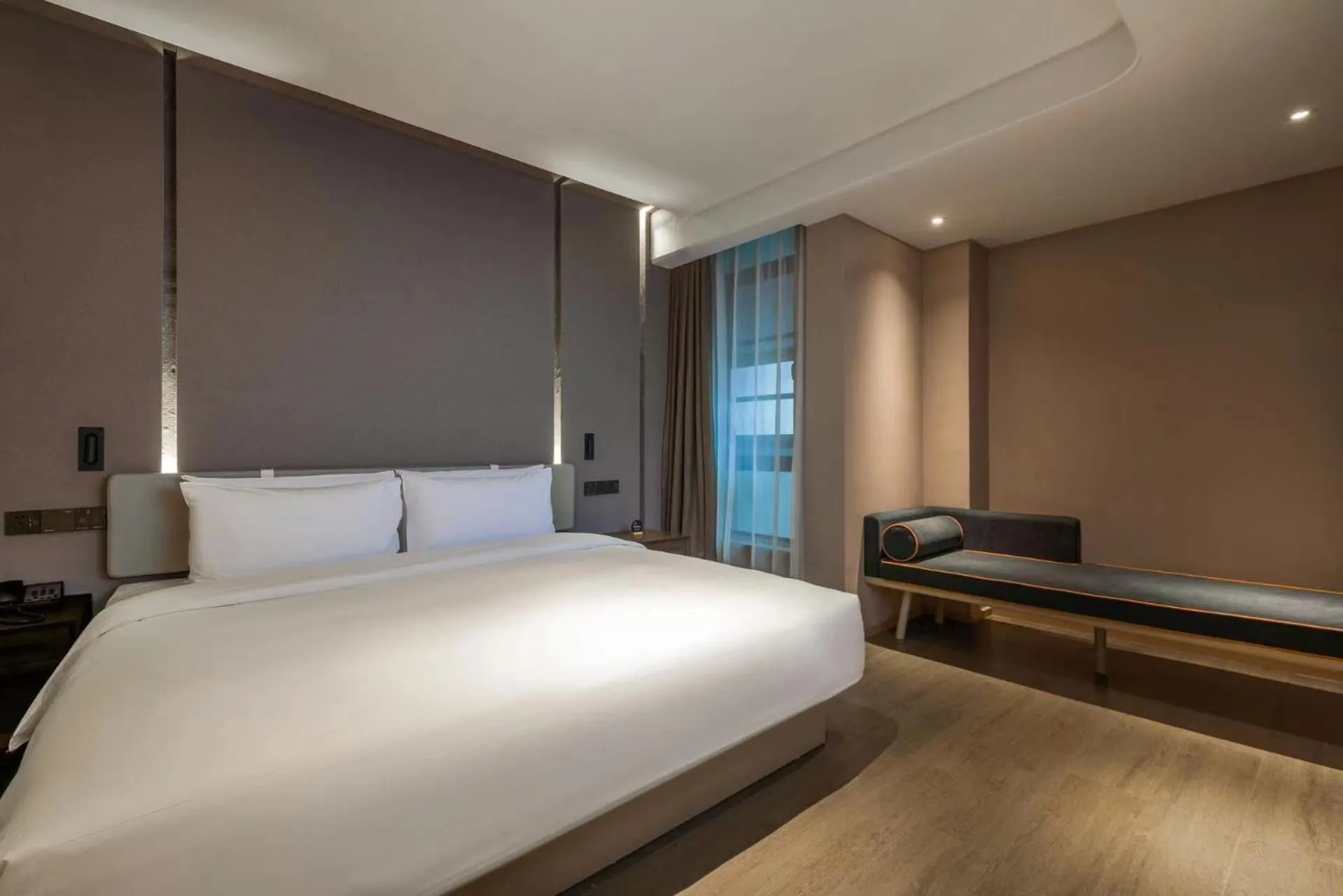 Bedroom, Bed in Atour Hotel Chengdu North Renmin Road
