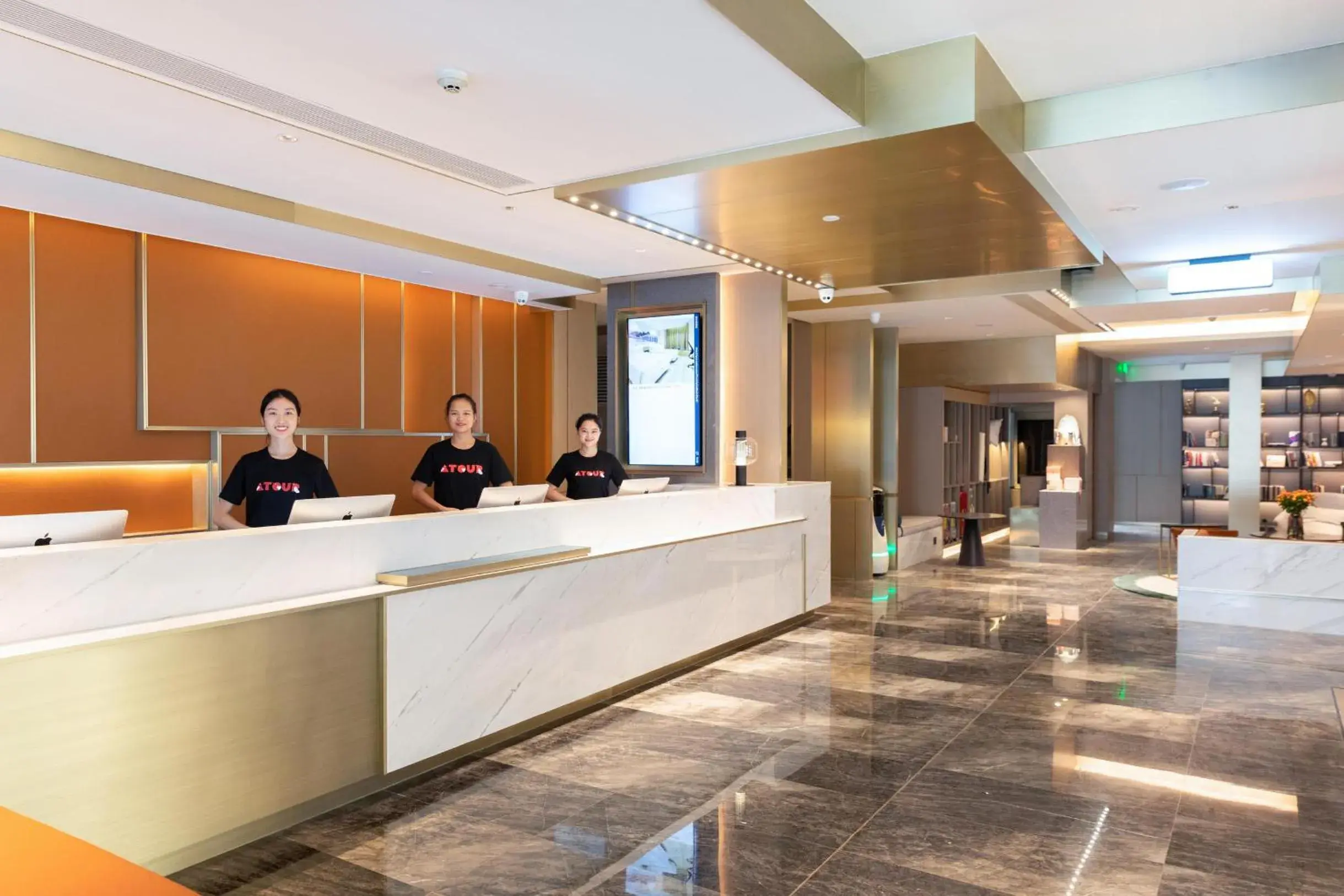 Lobby or reception in Chengdu Consulate Road, Sichuan University Wangjiang Campus Atour Hotel Lobby or reception in Chengdu Consulate Road, Sichuan University Wangjiang Campus Atour Hotel
