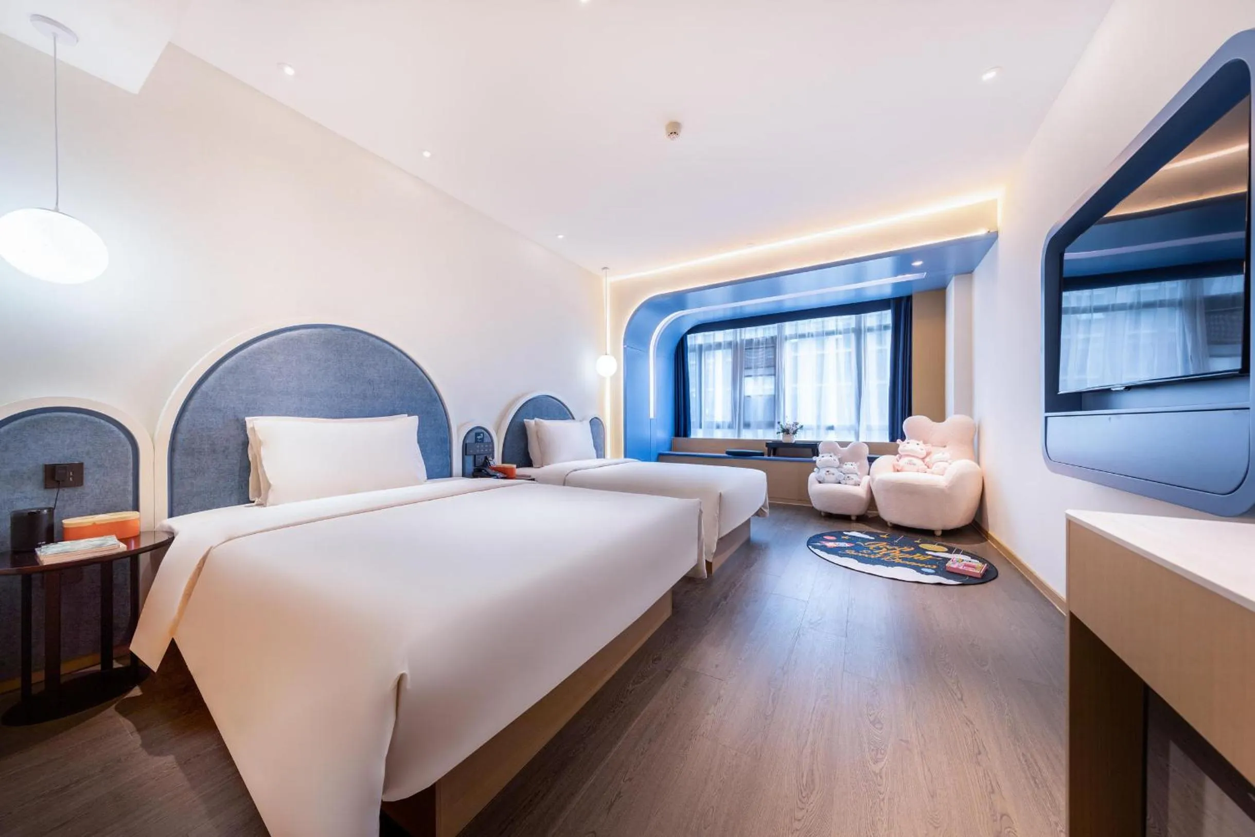 Bed in Atour Hotel Guiyang Guanshan Lake City Government