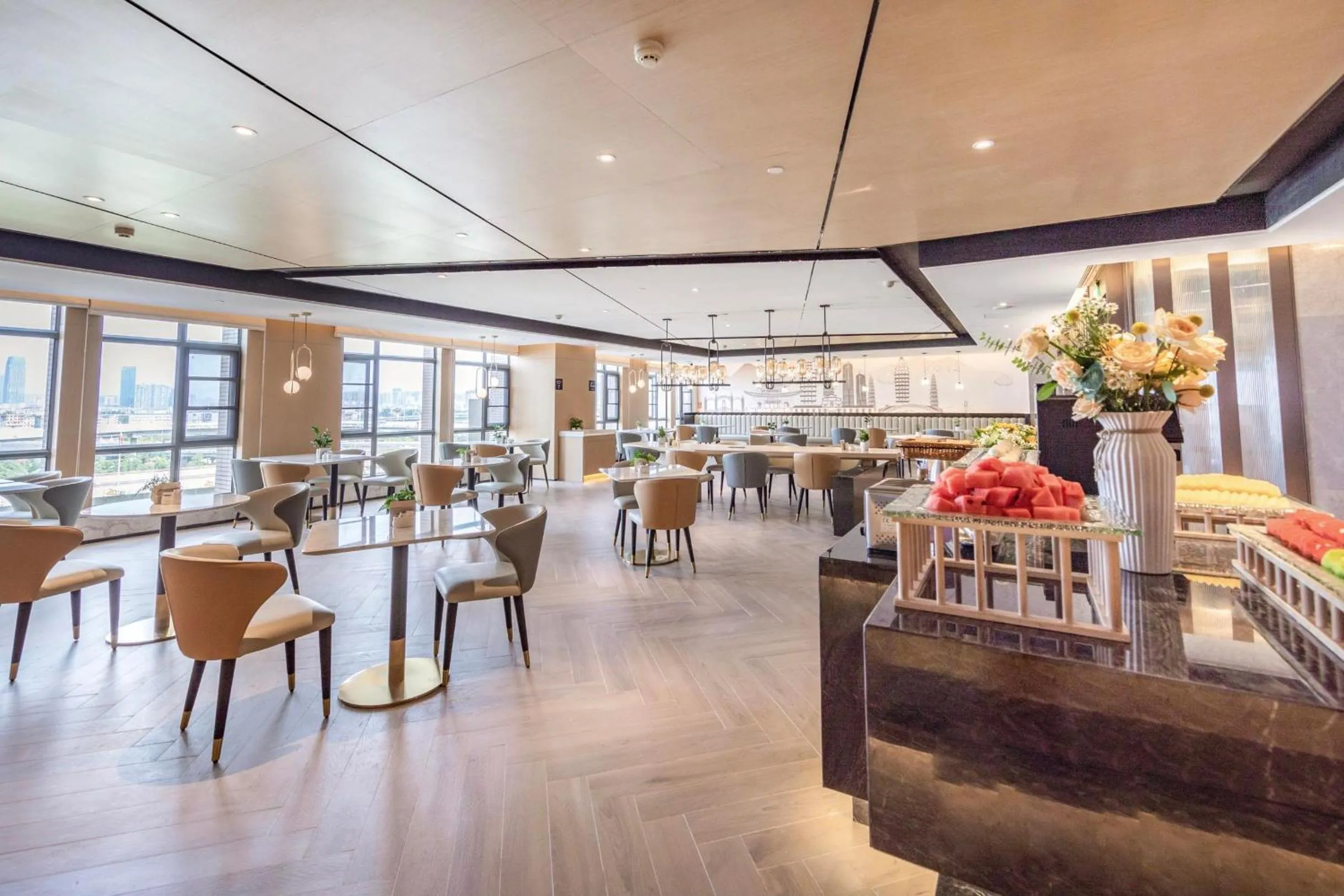 Restaurant/places to eat in Atour Hotel Kunming City Government Xishan Dianchi Lake