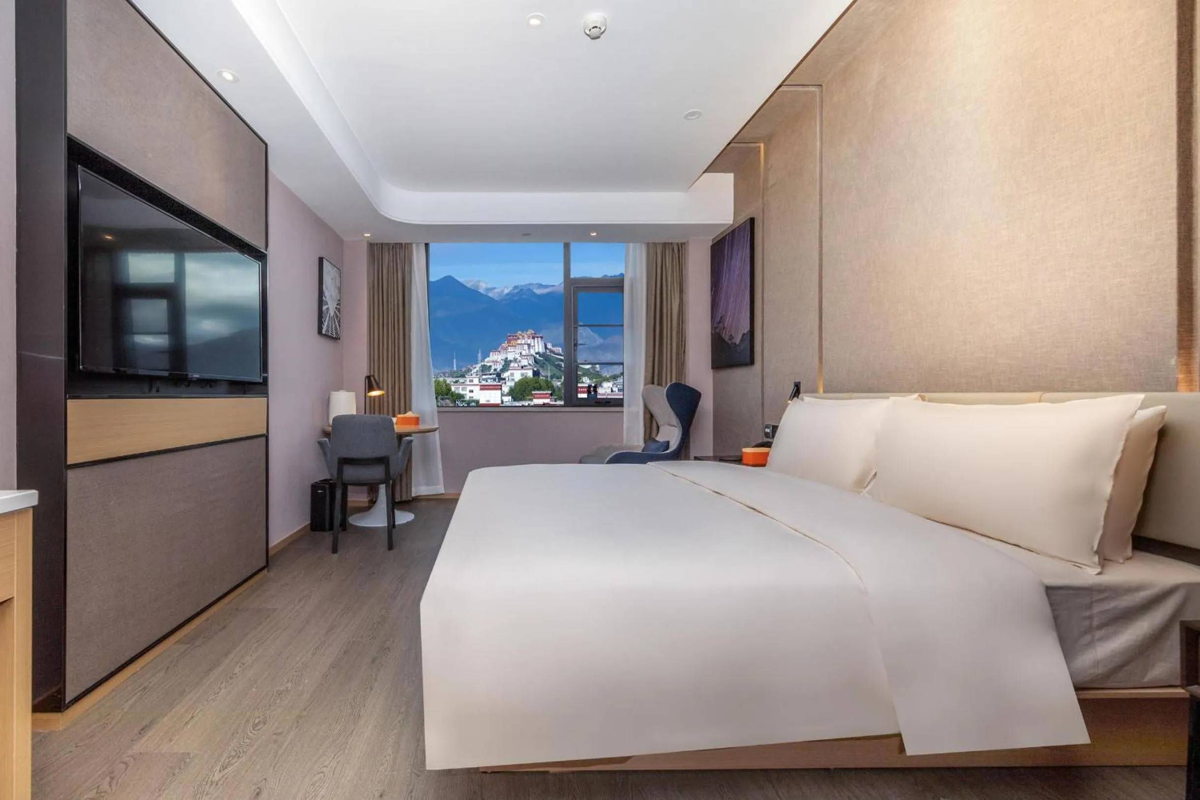 Atour Hotel Lhasa City Government