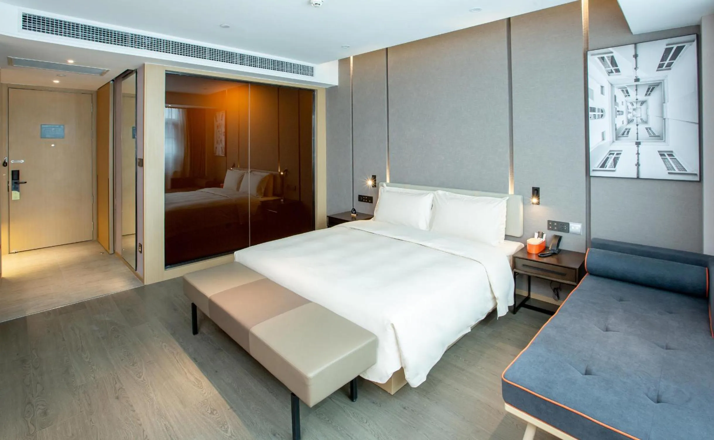 Atour Hotel Lhasa City Government