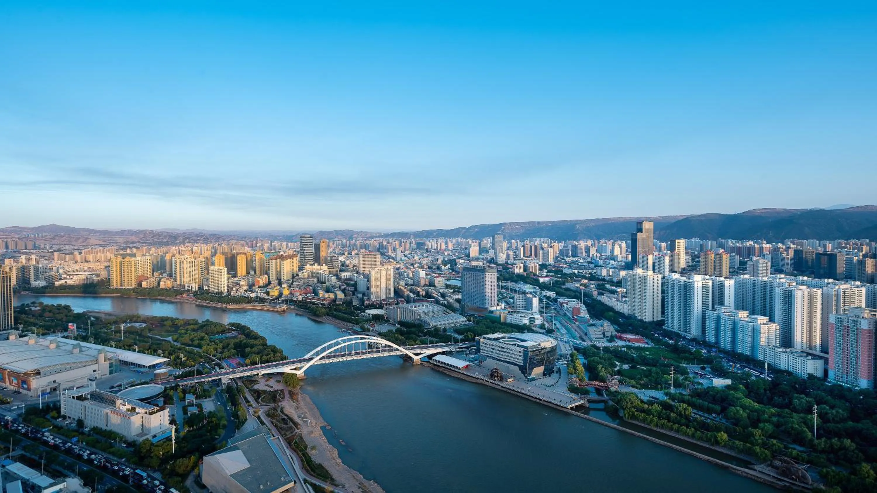 Atour S Hotel Lanzhou Convertion Exhibition Center