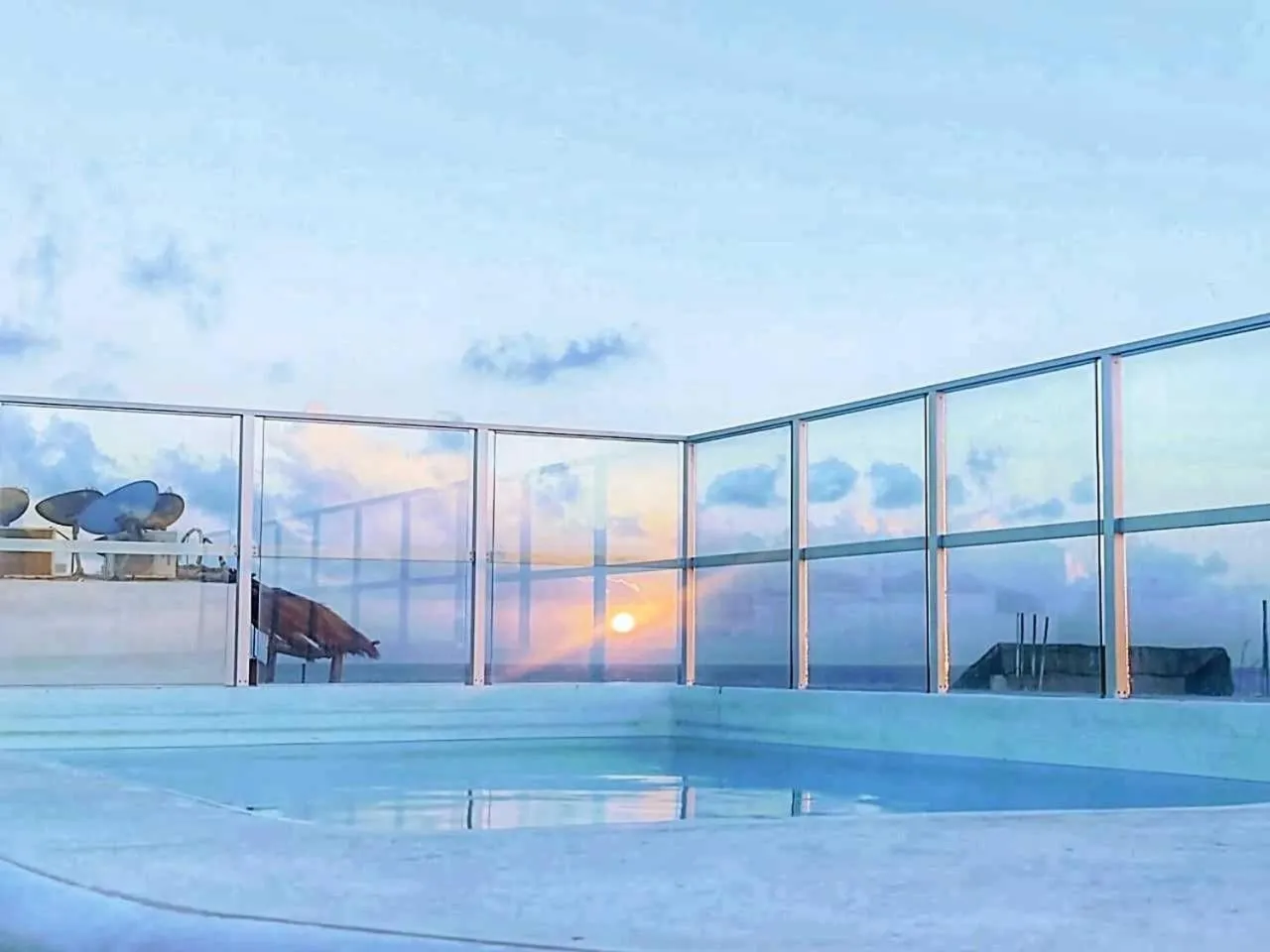 Swimming pool in Hotel Inkanto