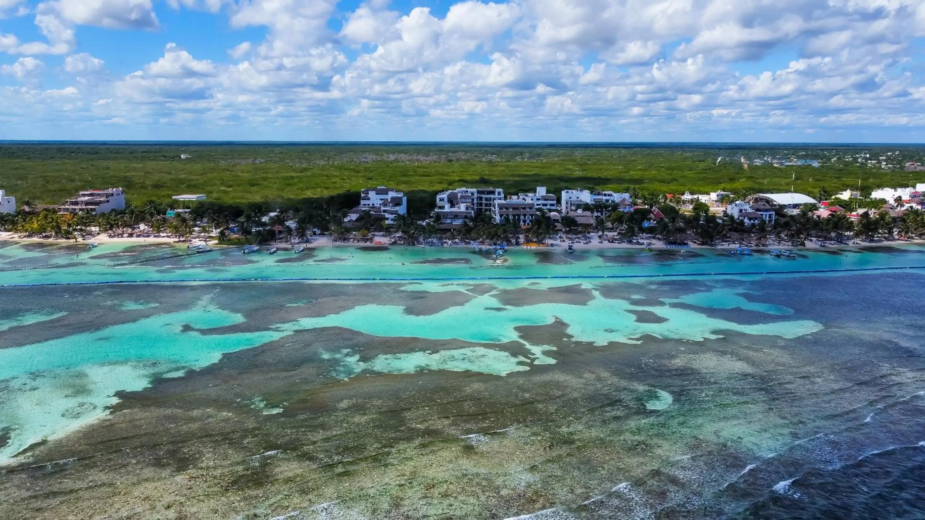 Property building in Hotel Inkanto