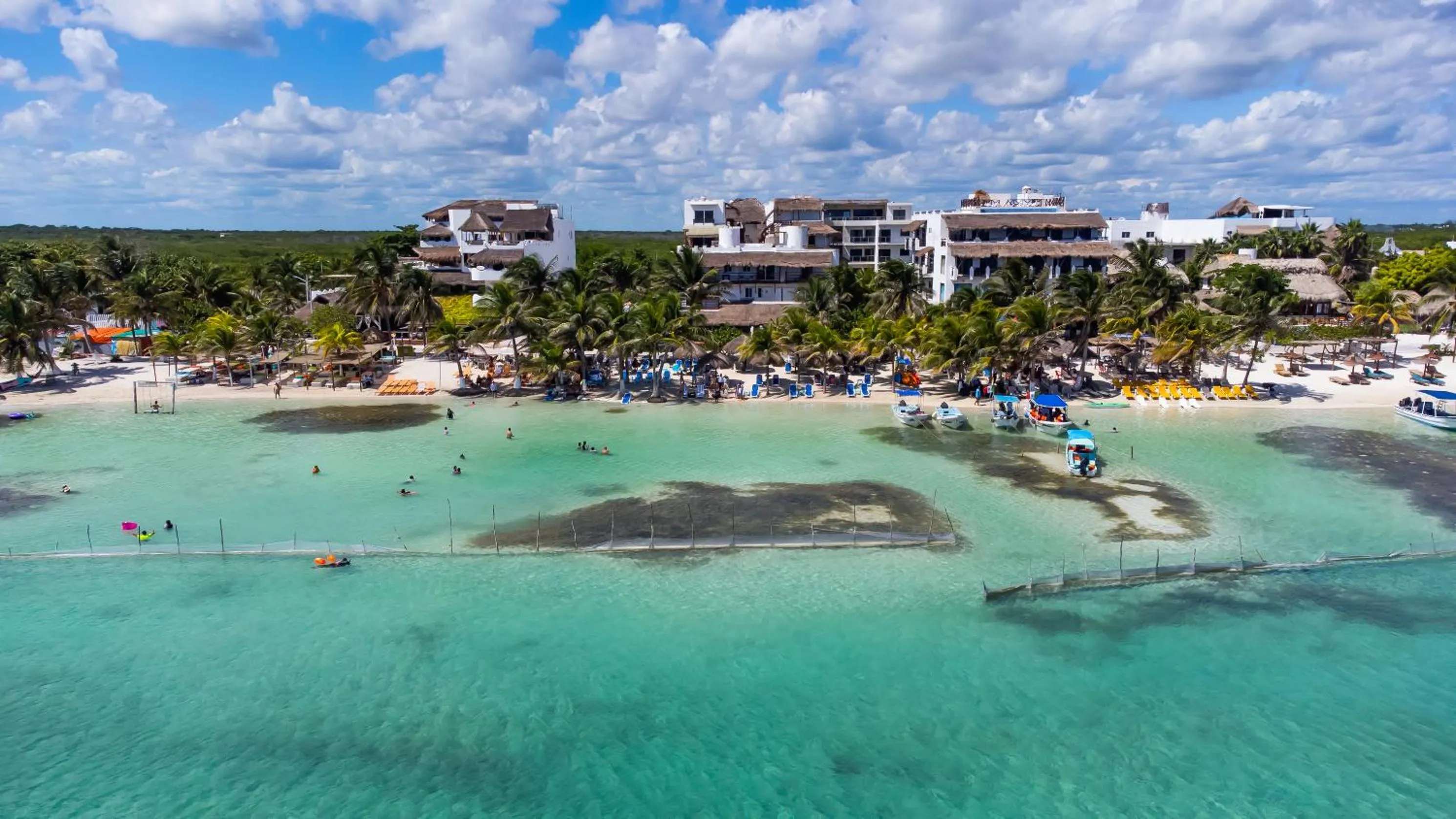 Property building in Hotel Inkanto