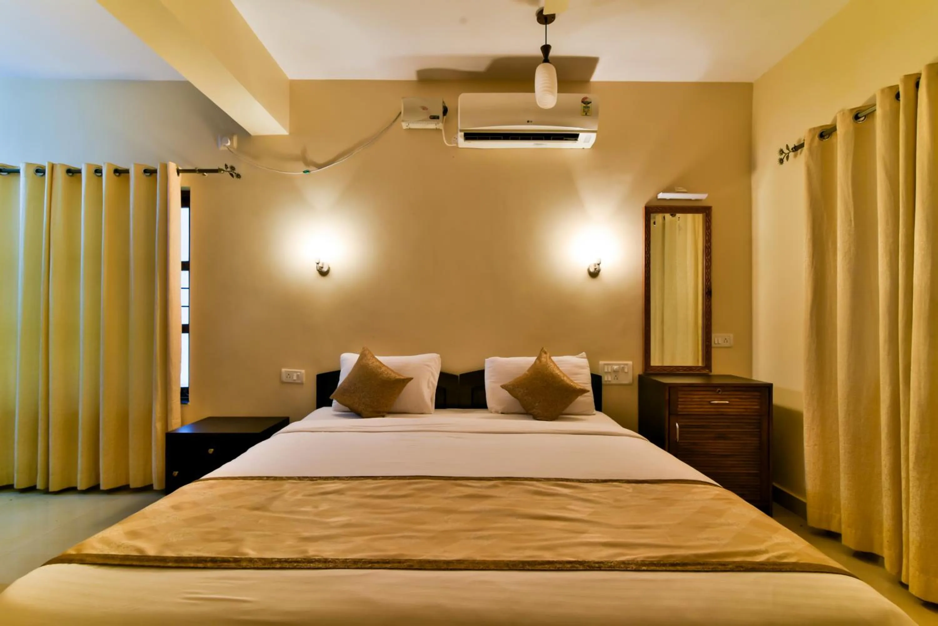 Bed in Baga Fantacia Beach Inn