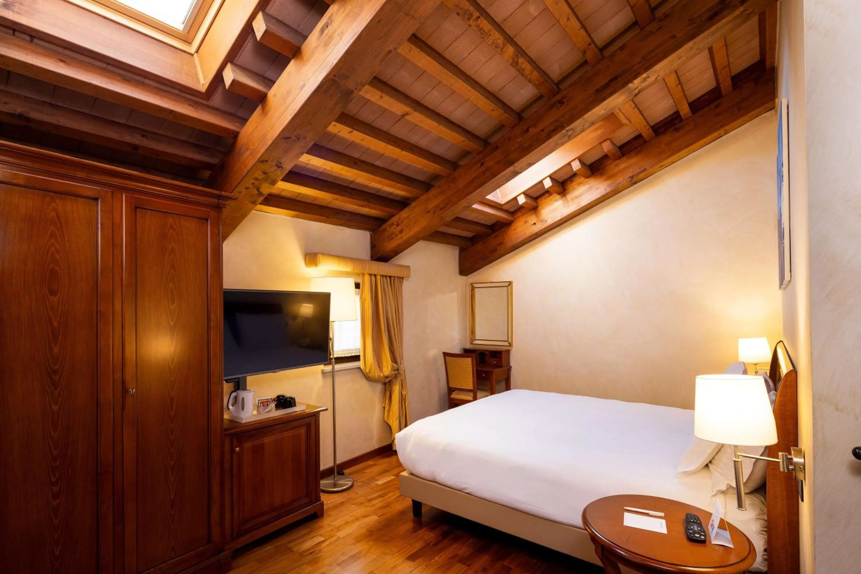 Bedroom, Bed in Best Western Plus Hotel Le Rondini