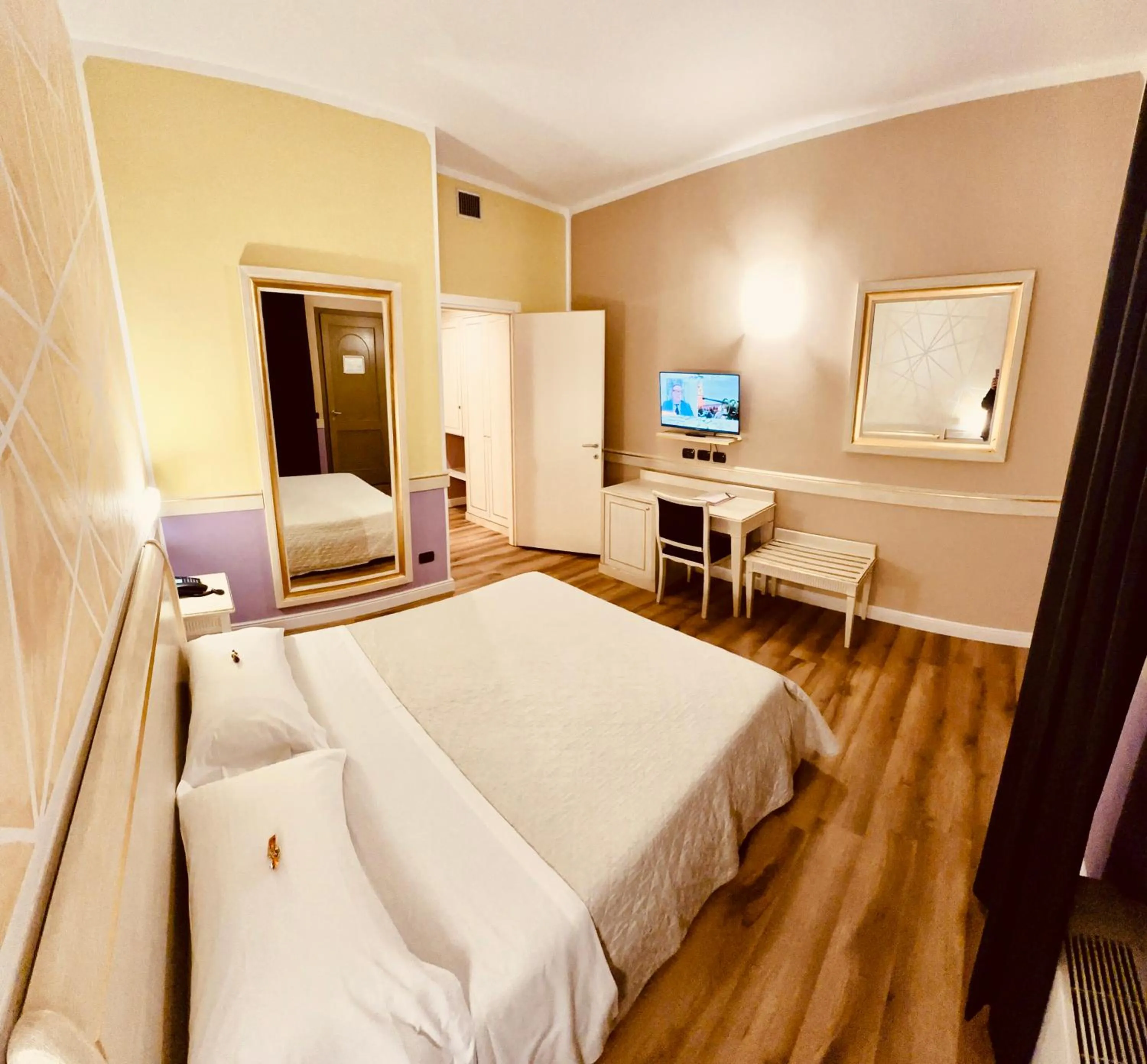 Bed in Hotel Malpensa INN Aereoporto