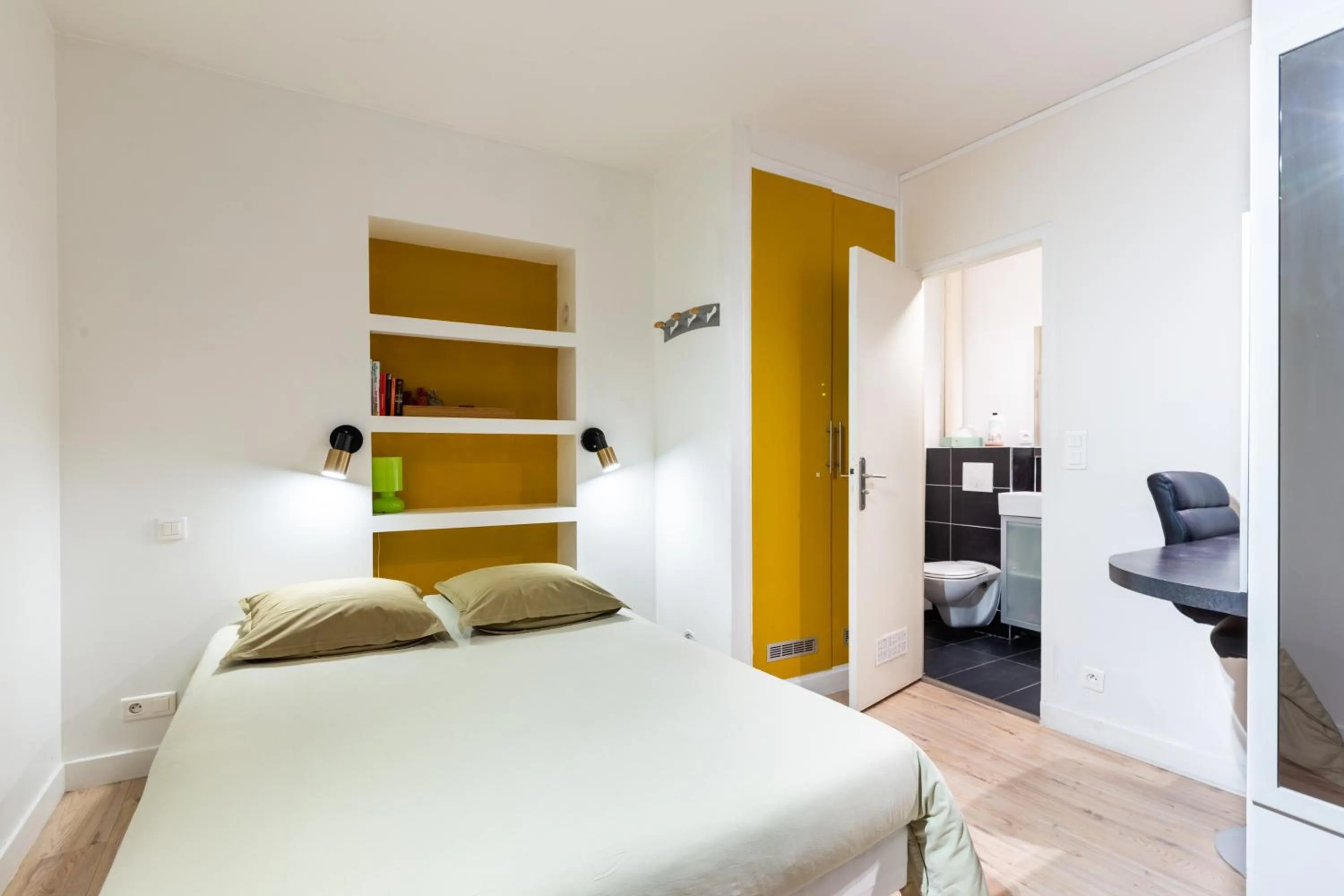 Studio Montonnerre avec terrasse proche Necker et Montparnasse