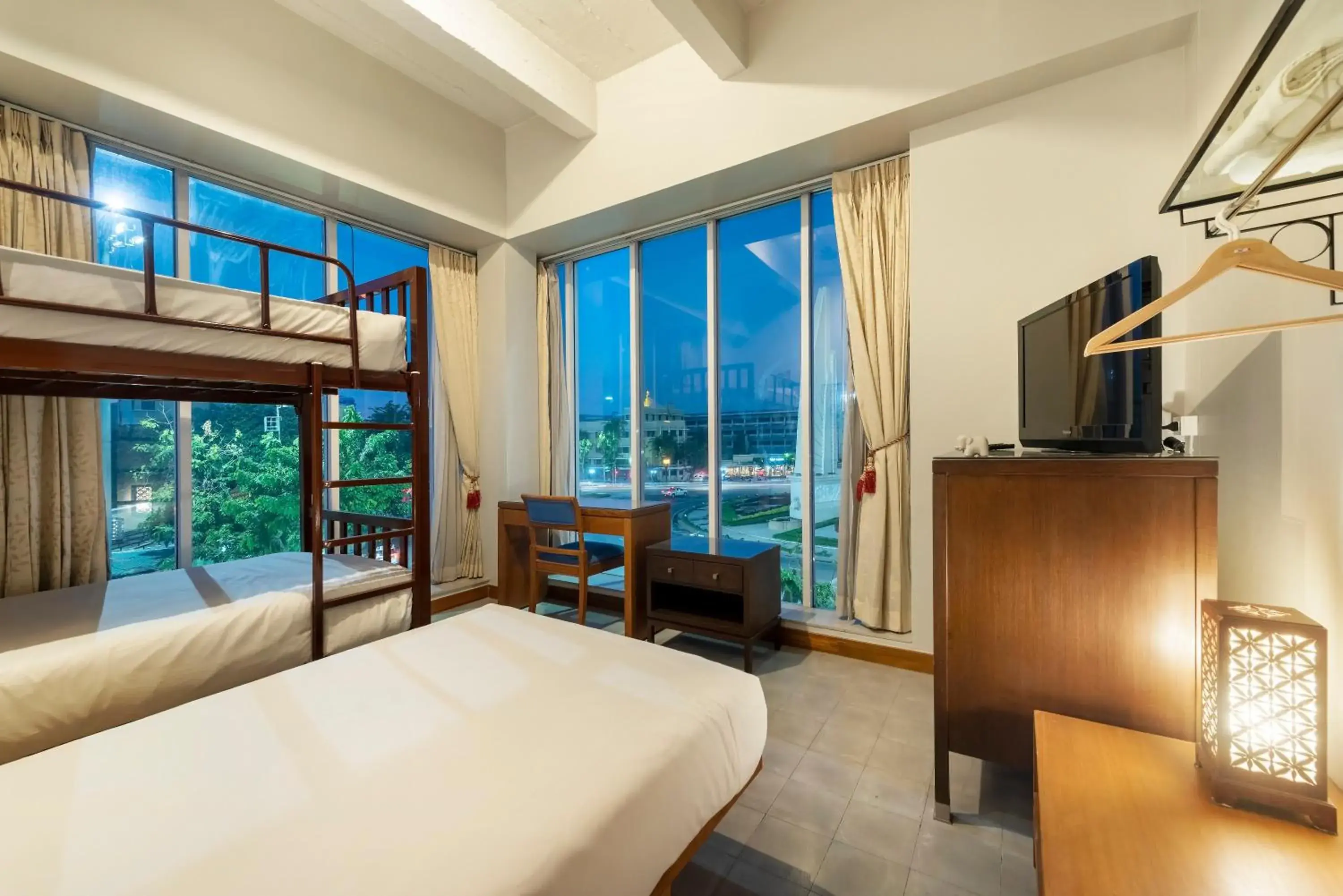 TV and multimedia, Bed in Dinso Home Boutique TV and multimedia, Bed in Dinso Home Boutique