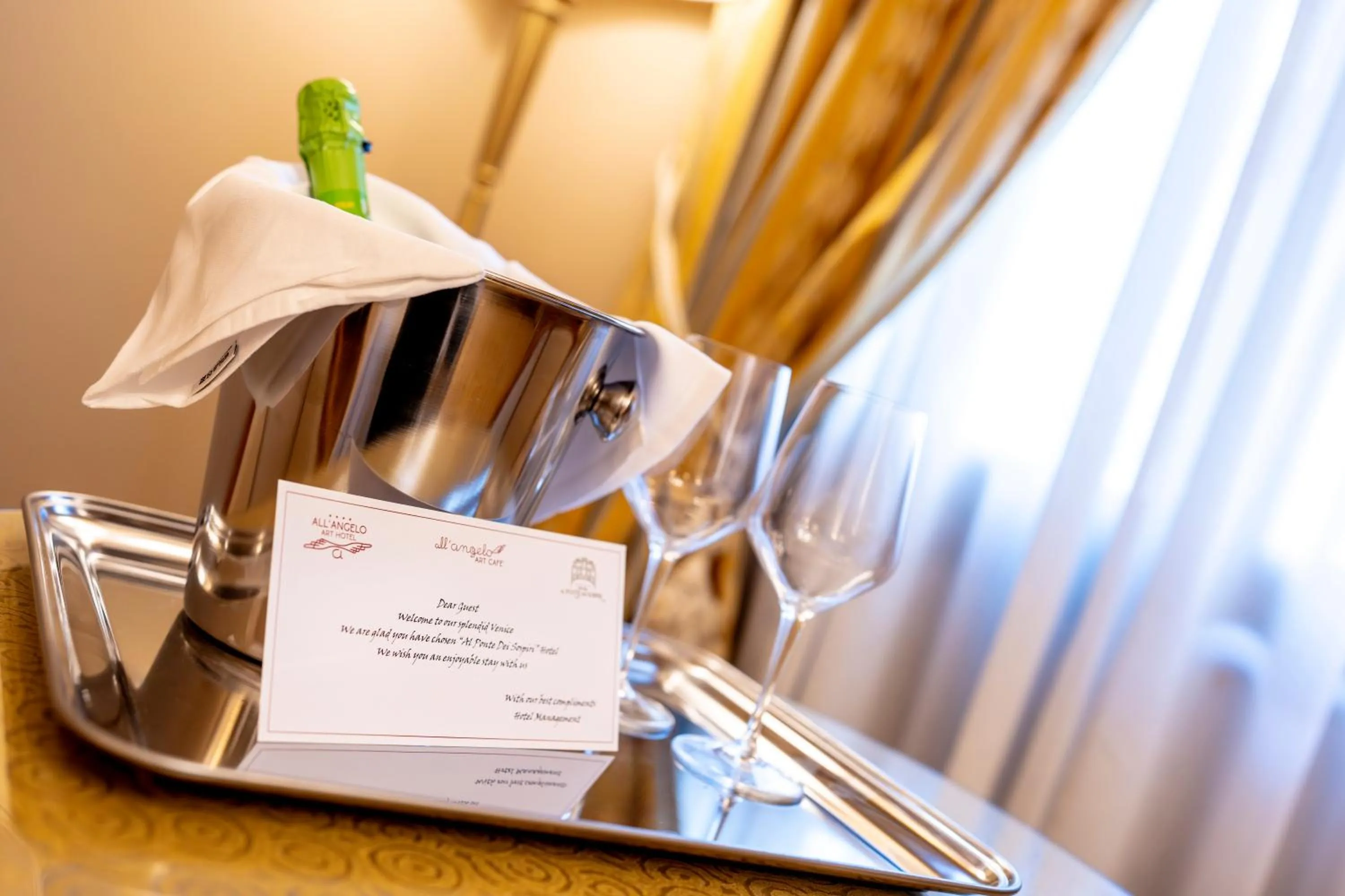 Decorative detail in Hotel Al Ponte Dei Sospiri