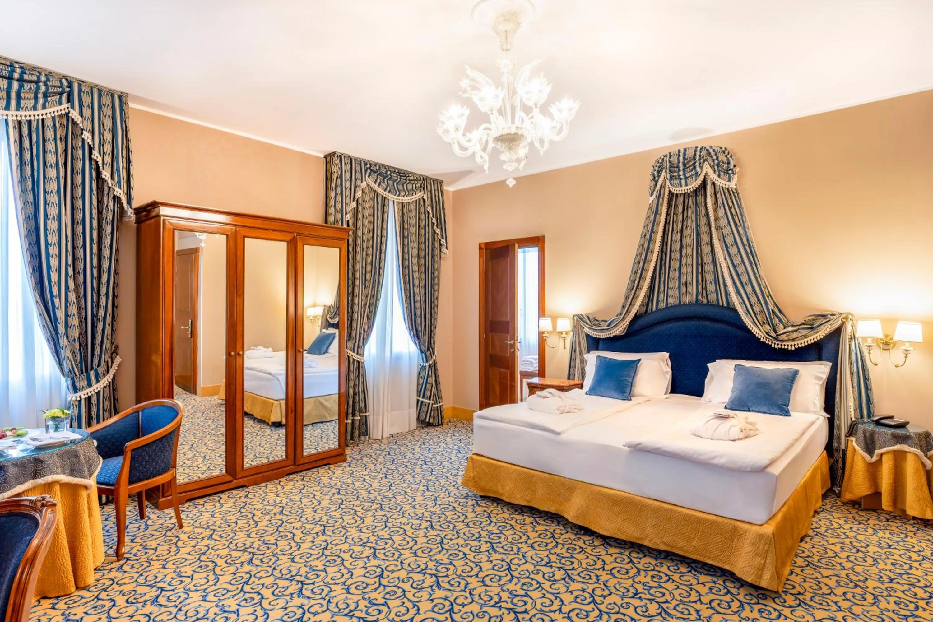 Bedroom, Bed in Hotel Al Ponte Dei Sospiri