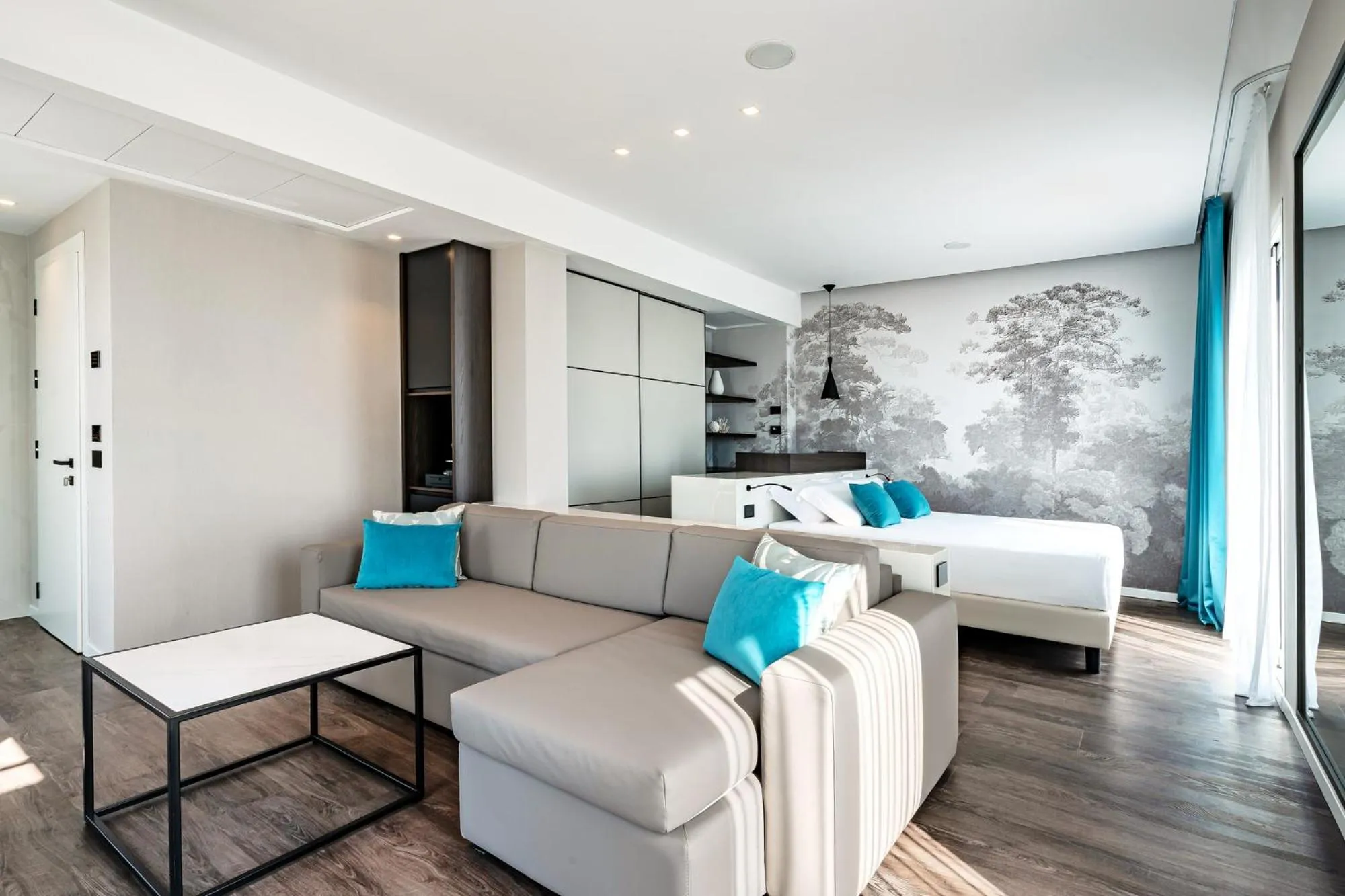 Photo of the whole room in Litoraneo Suite Hotel