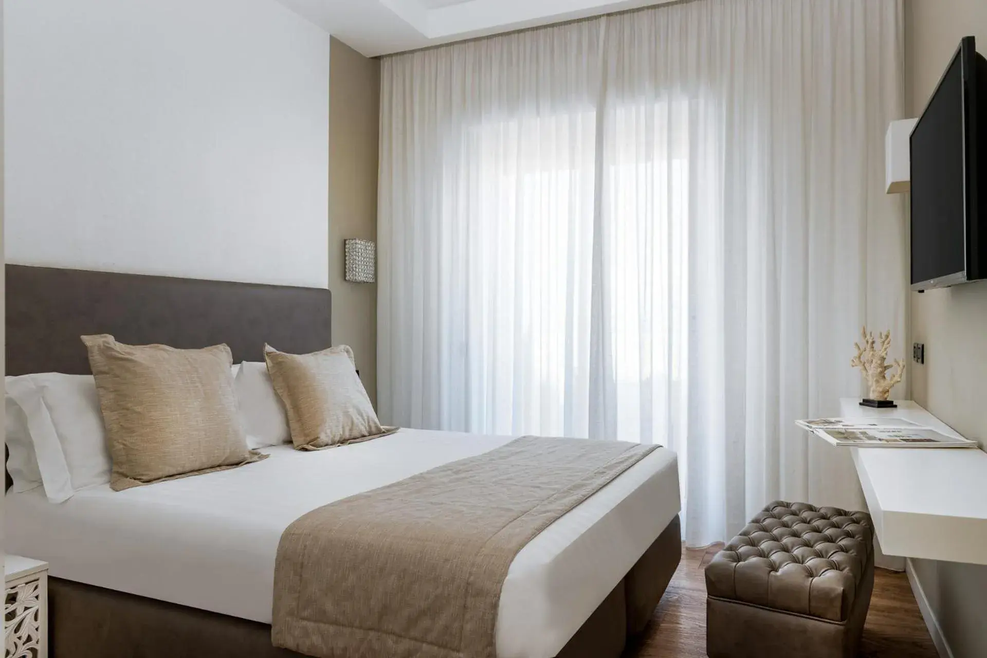Bedroom, Bed in Litoraneo Suite Hotel Bedroom, Bed in Litoraneo Suite Hotel