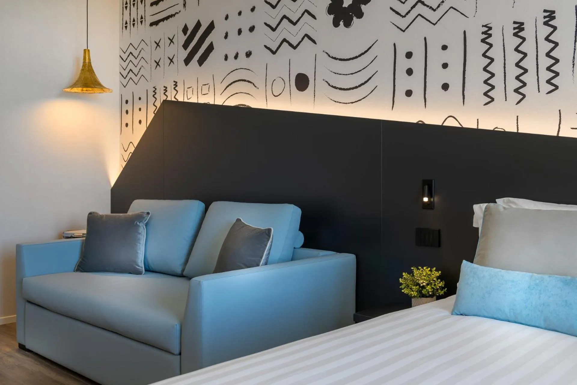 Living room, Bed in Litoraneo Suite Hotel