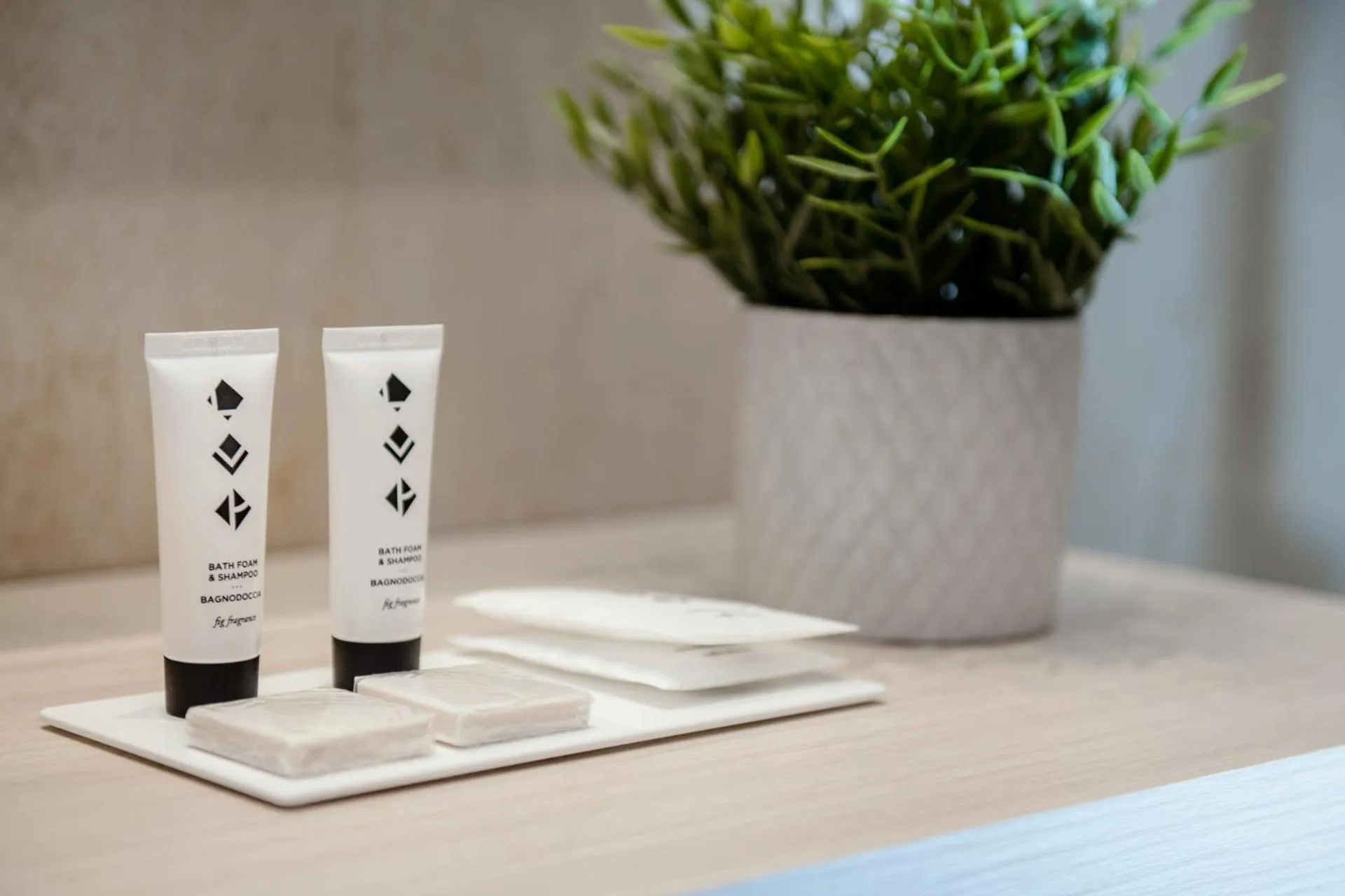 Bathroom in Litoraneo Suite Hotel